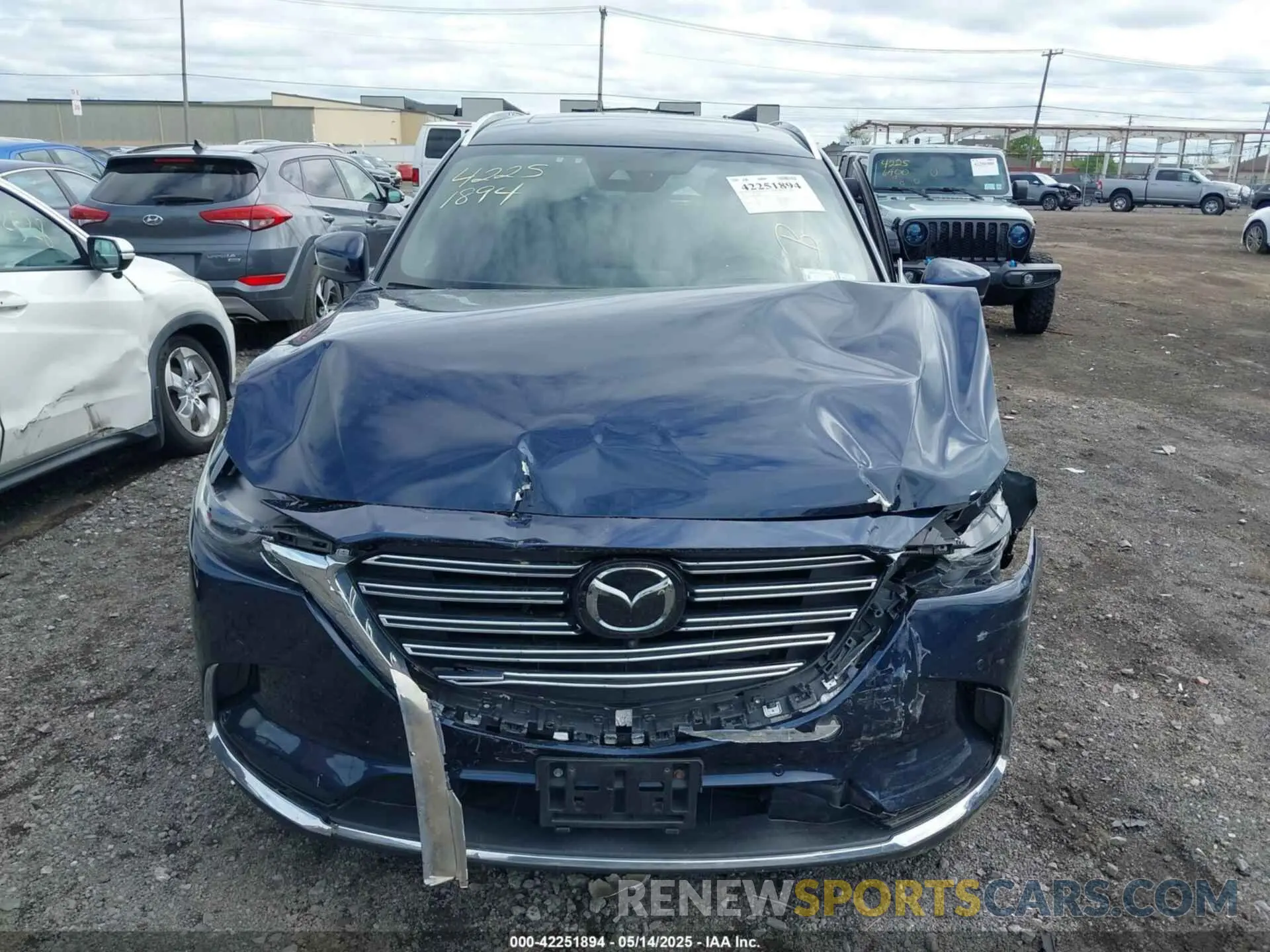 12 fotografías del automóvil dañado JM3TCBDY3M0537975 MAZDA CX-9 2021