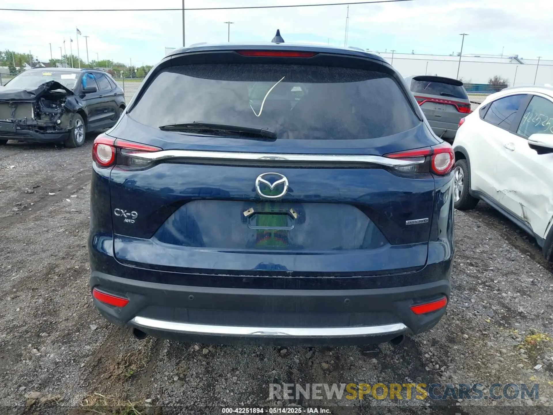 16 fotografías del automóvil dañado JM3TCBDY3M0537975 MAZDA CX-9 2021
