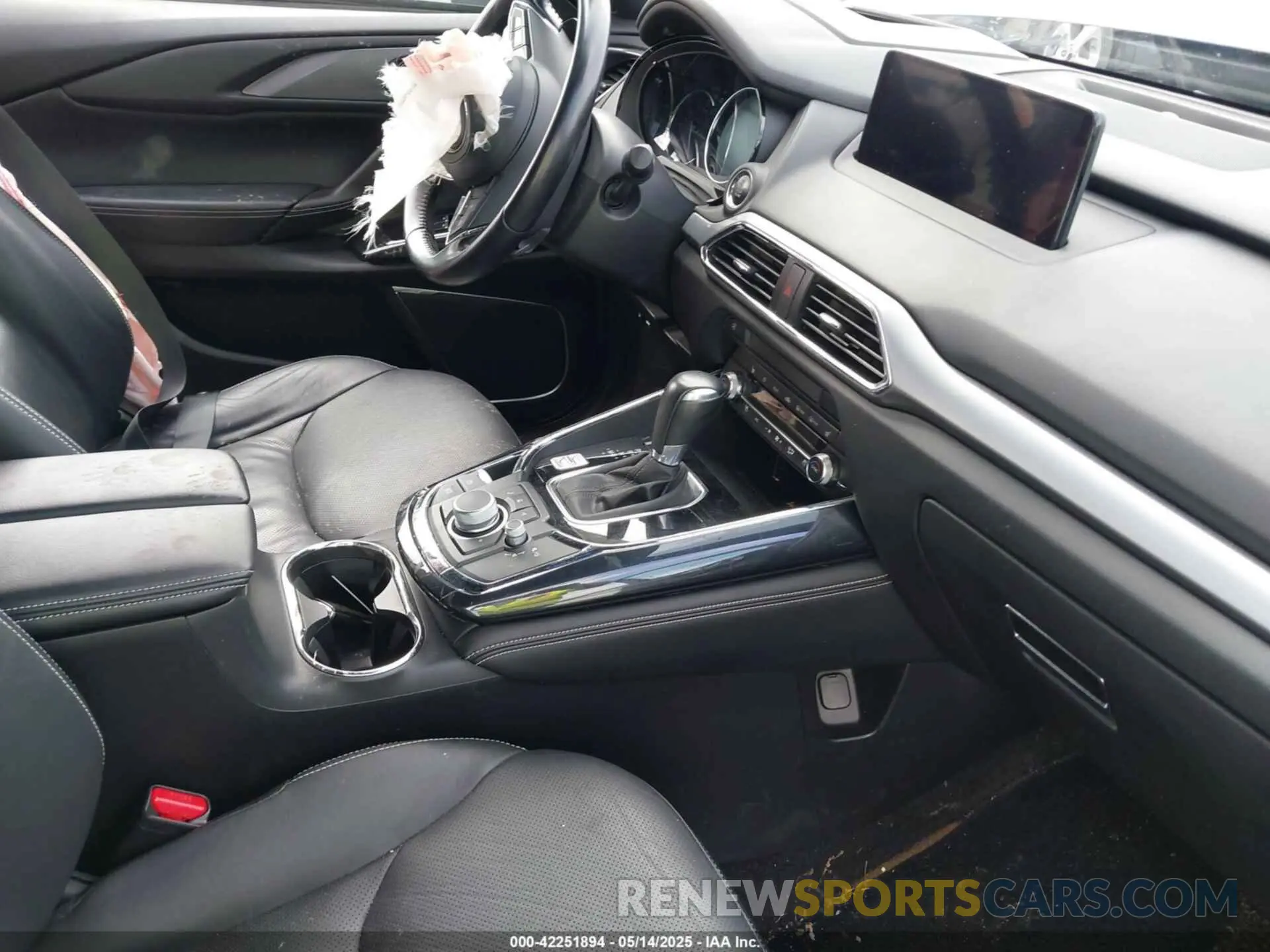 5 fotografías del automóvil dañado JM3TCBDY3M0537975 MAZDA CX-9 2021