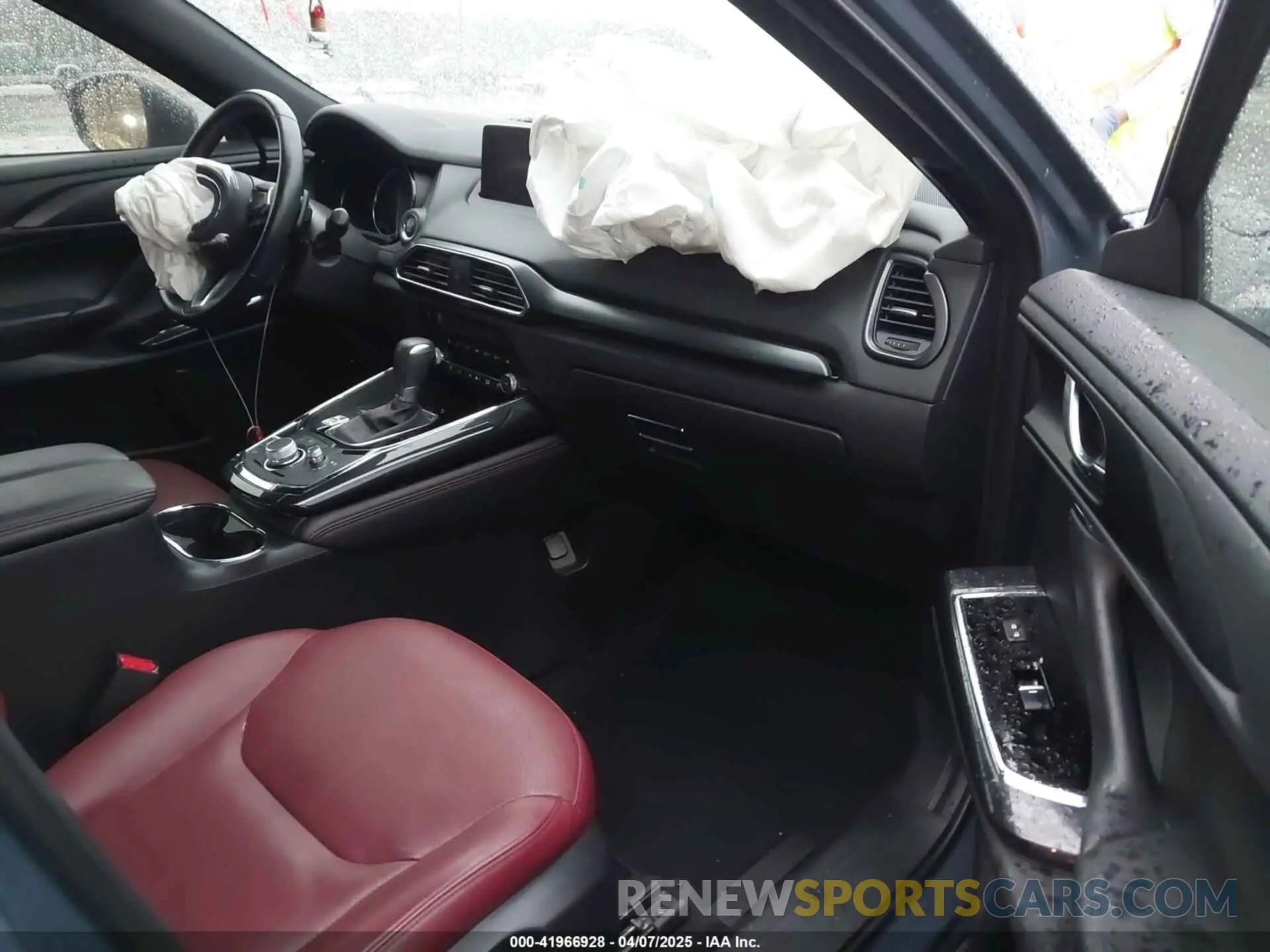 5 fotografías del automóvil dañado JM3TCBDY4M0532753 MAZDA CX-9 2021