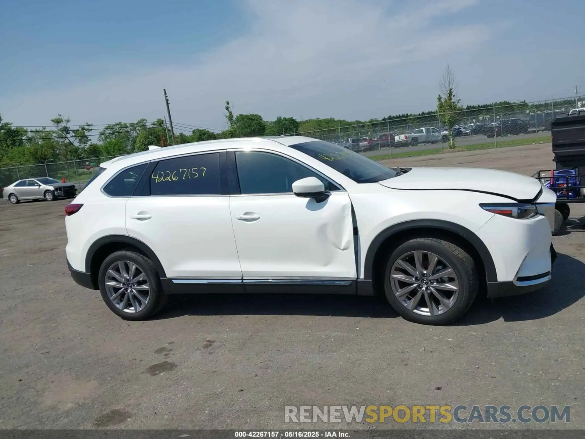 14 fotografías del automóvil dañado JM3TCBDY8M0537986 MAZDA CX-9 2021