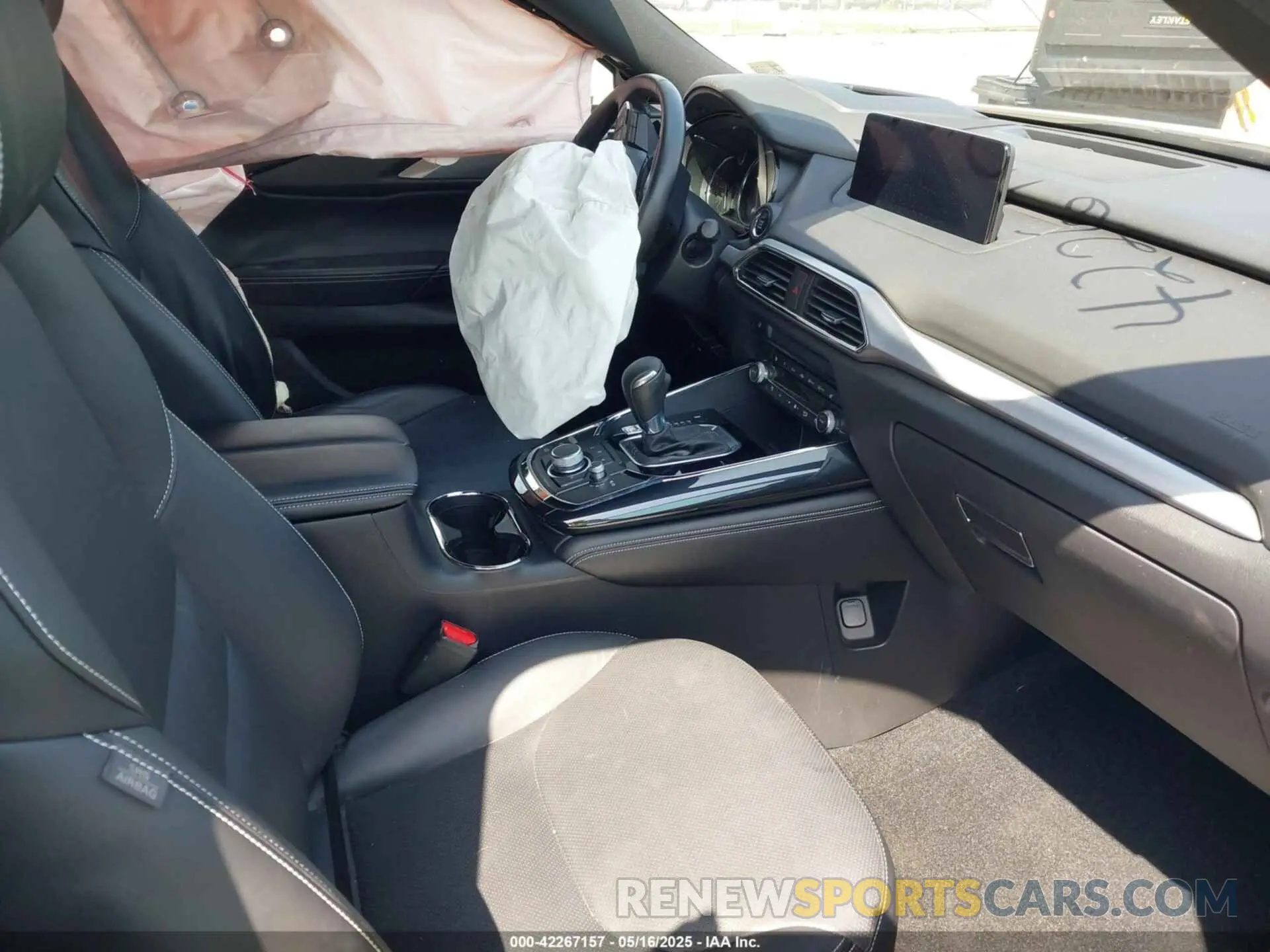 5 fotografías del automóvil dañado JM3TCBDY8M0537986 MAZDA CX-9 2021