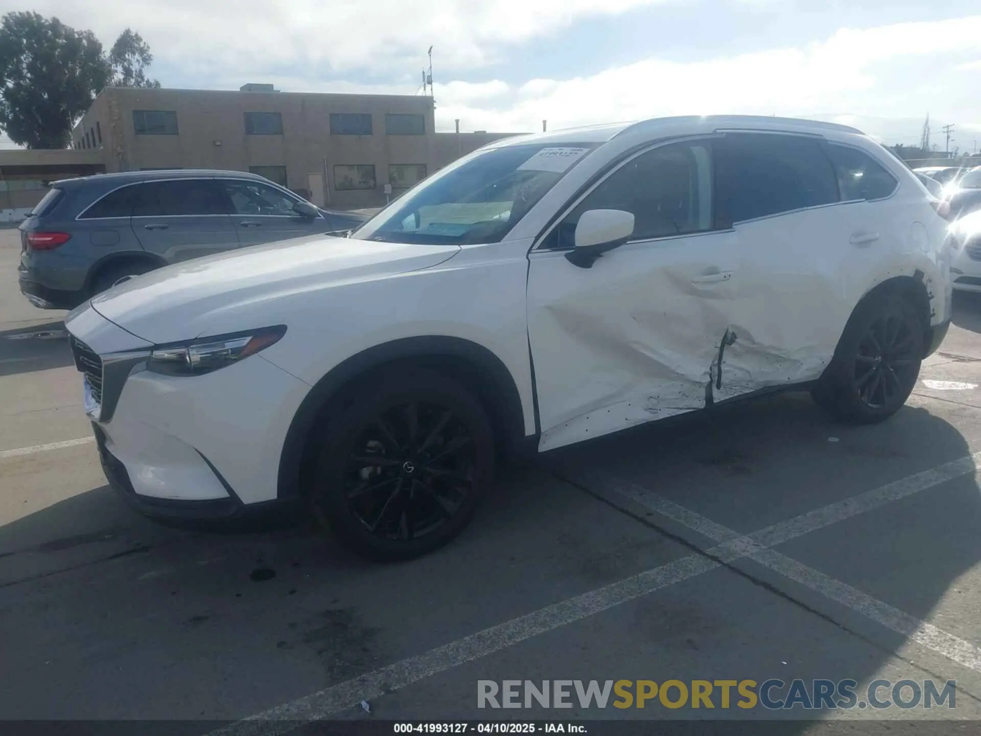 2 fotografías del automóvil dañado JM3TCBAY3N0613037 MAZDA CX-9 2022