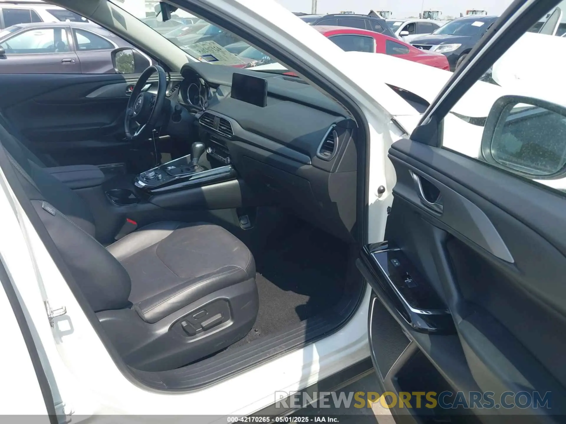 5 fotografías del automóvil dañado JM3TCBAY3N0626046 MAZDA CX-9 2022