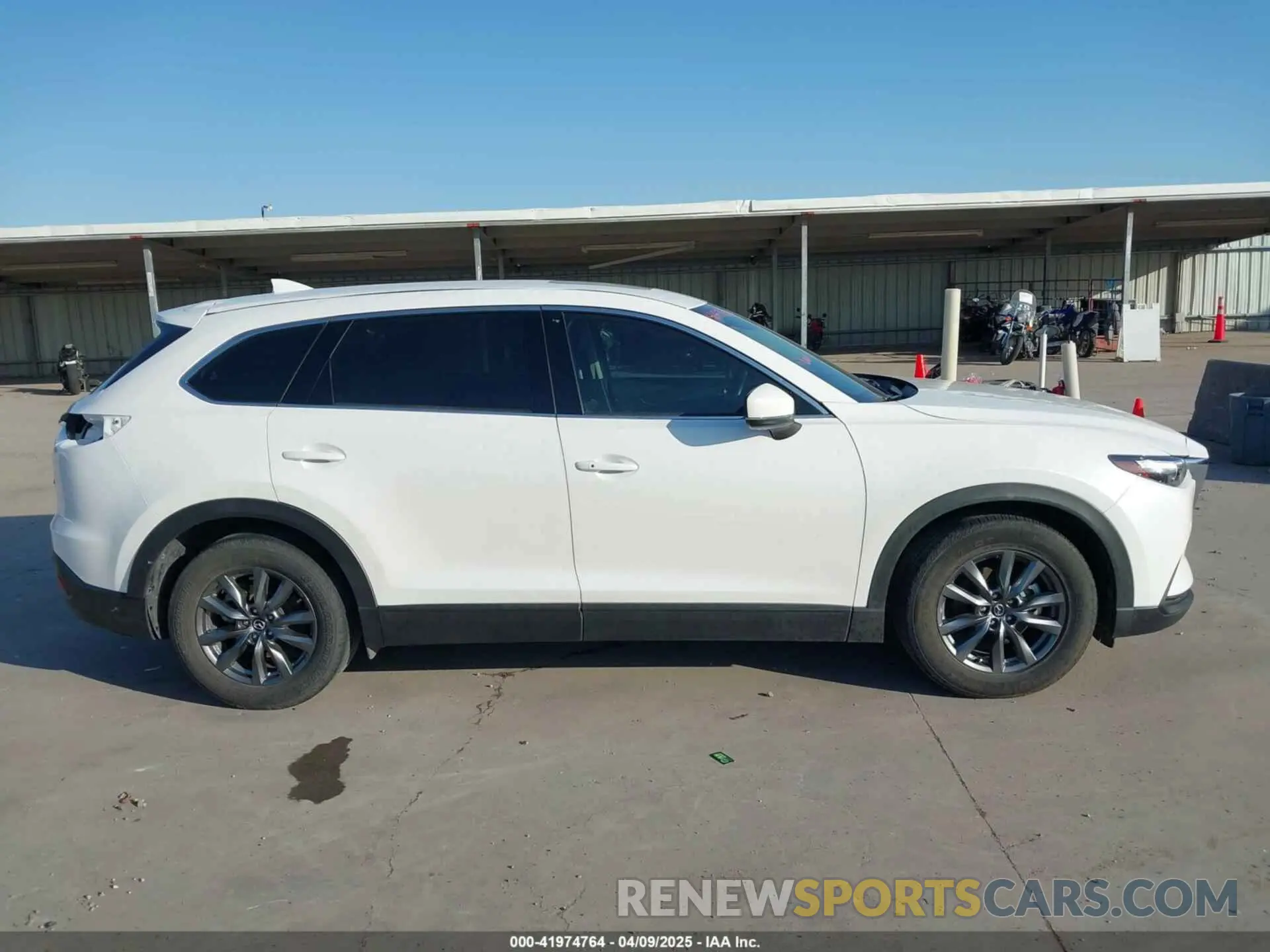 14 fotografías del automóvil dañado JM3TCBCY5N0627700 MAZDA CX-9 2022