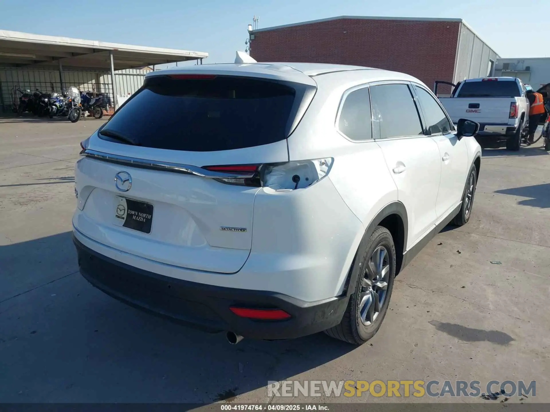 4 fotografías del automóvil dañado JM3TCBCY5N0627700 MAZDA CX-9 2022