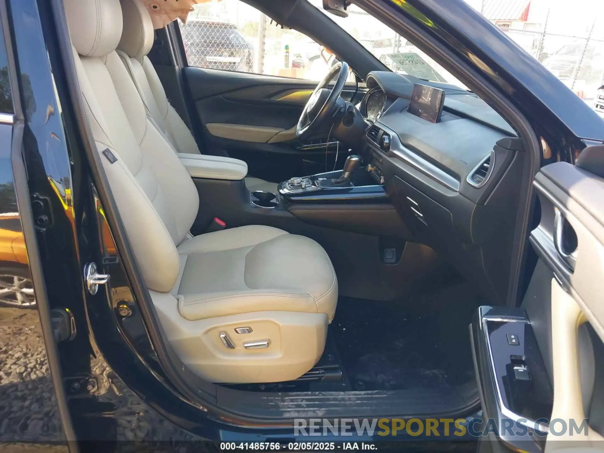 5 fotografías del automóvil dañado JM3TCBDY0N0612438 MAZDA CX-9 2022