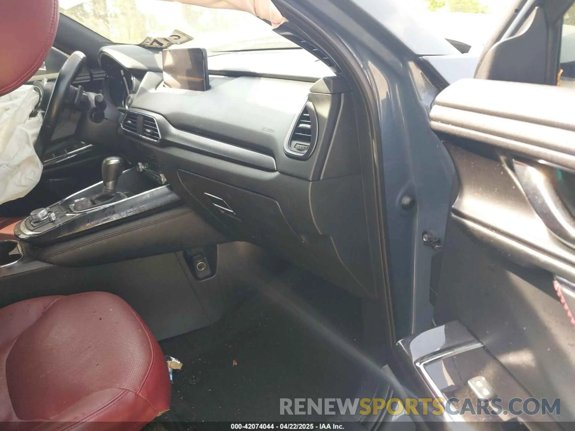 5 fotografías del automóvil dañado JM3TCBDY8N0628886 MAZDA CX-9 2022