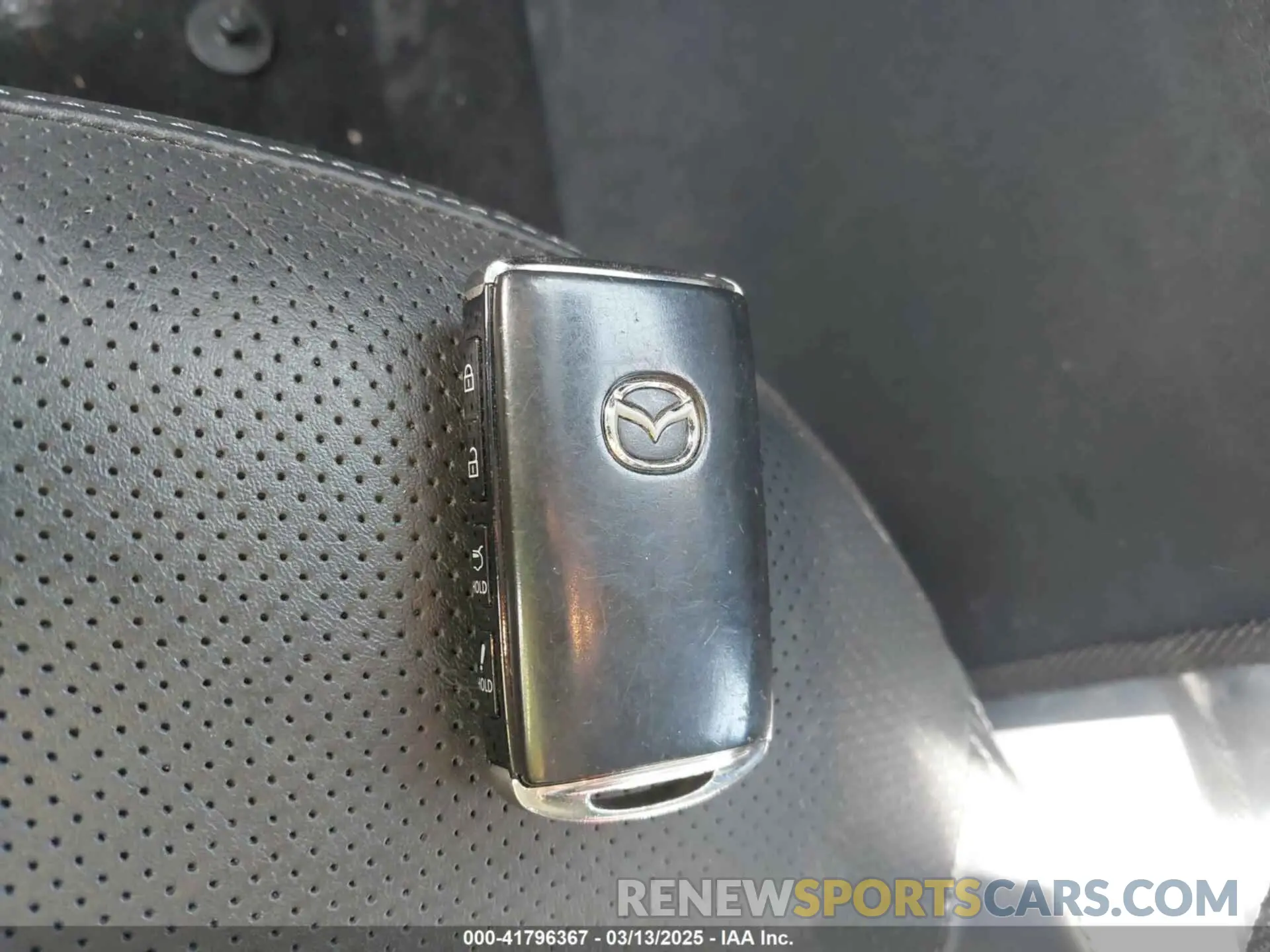 11 fotografías del automóvil dañado JM3TCBCY7P0653136 MAZDA CX-9 2023