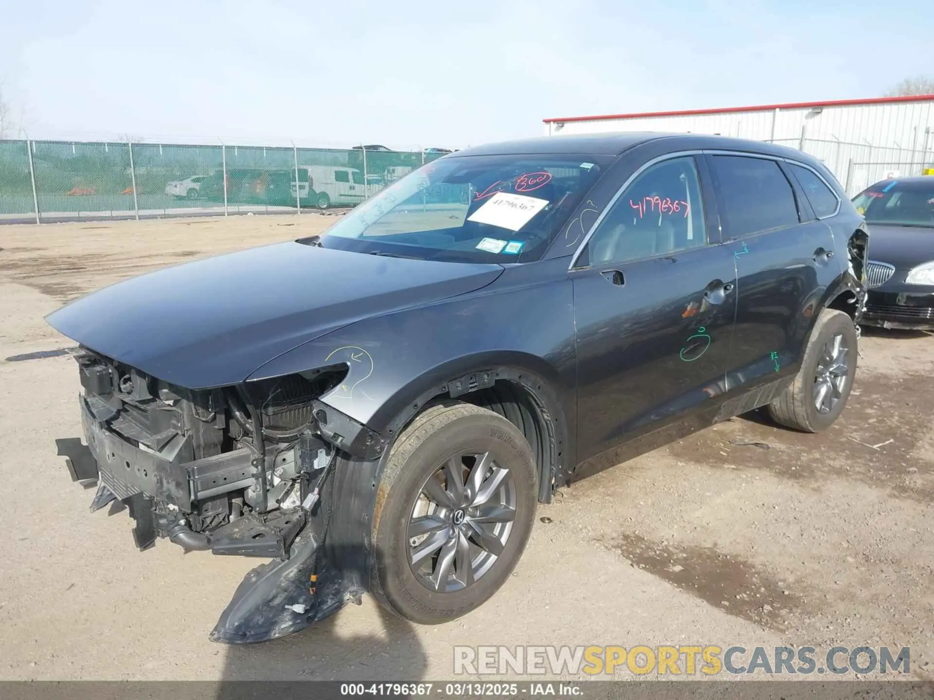 2 fotografías del automóvil dañado JM3TCBCY7P0653136 MAZDA CX-9 2023