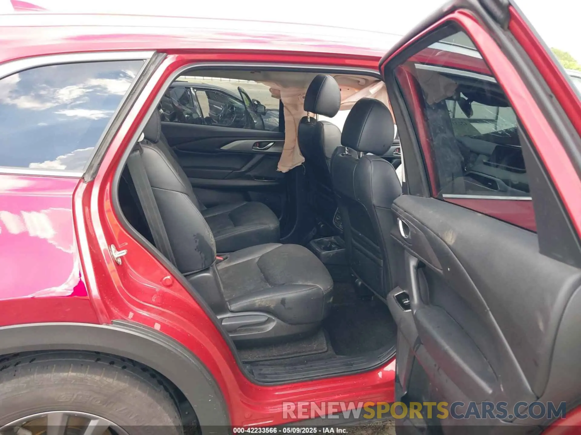 8 fotografías del automóvil dañado JM3TCBCY9P0648567 MAZDA CX-9 2023
