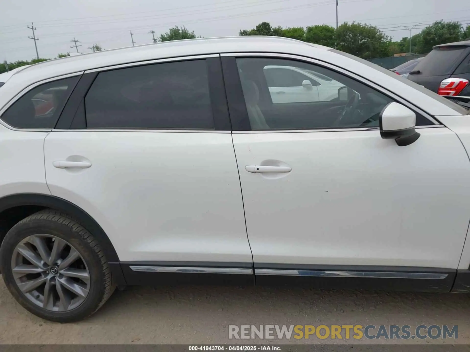 13 fotografías del automóvil dañado JM3TCBDY0P0634099 MAZDA CX-9 2023