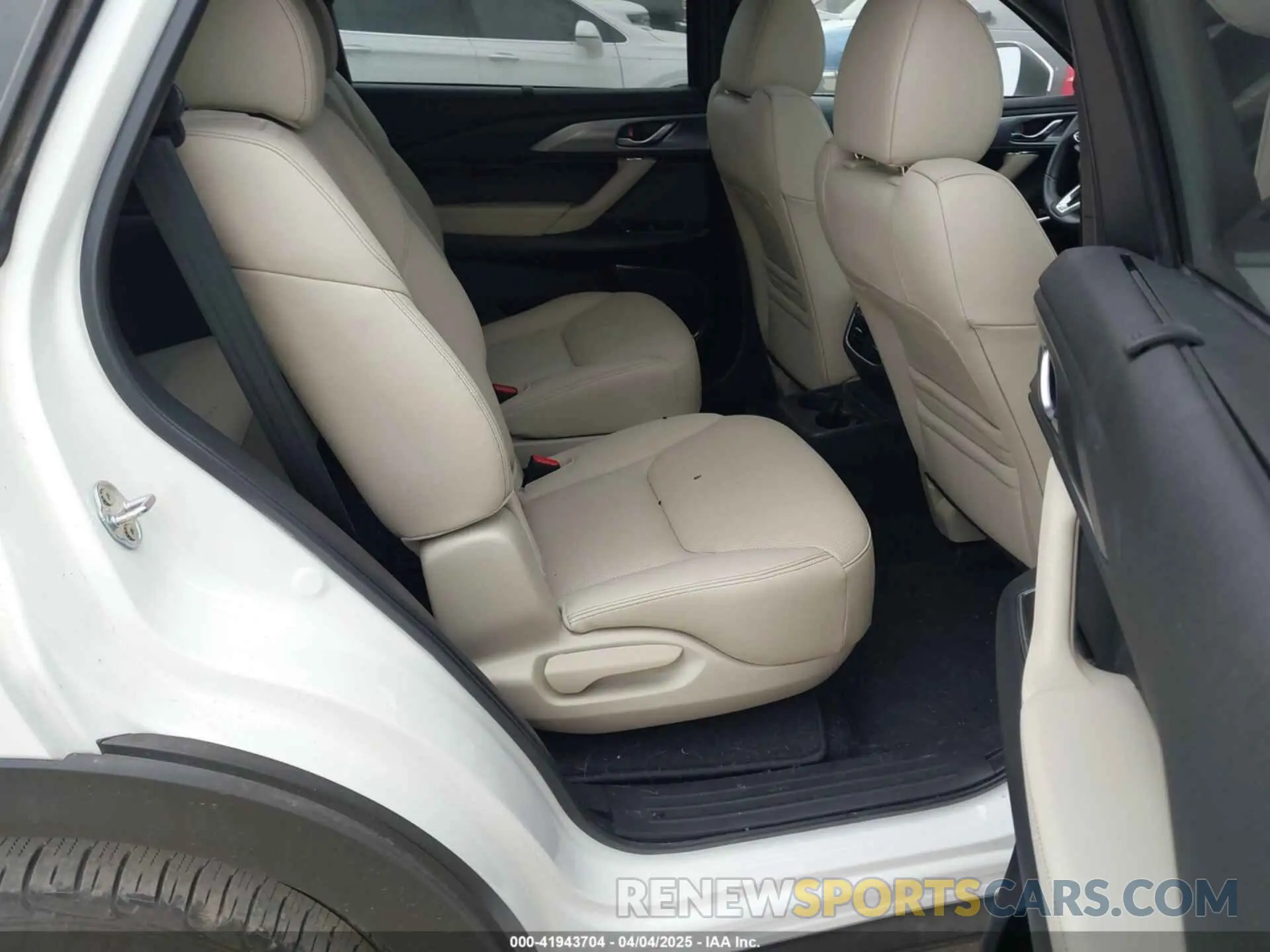 8 fotografías del automóvil dañado JM3TCBDY0P0634099 MAZDA CX-9 2023