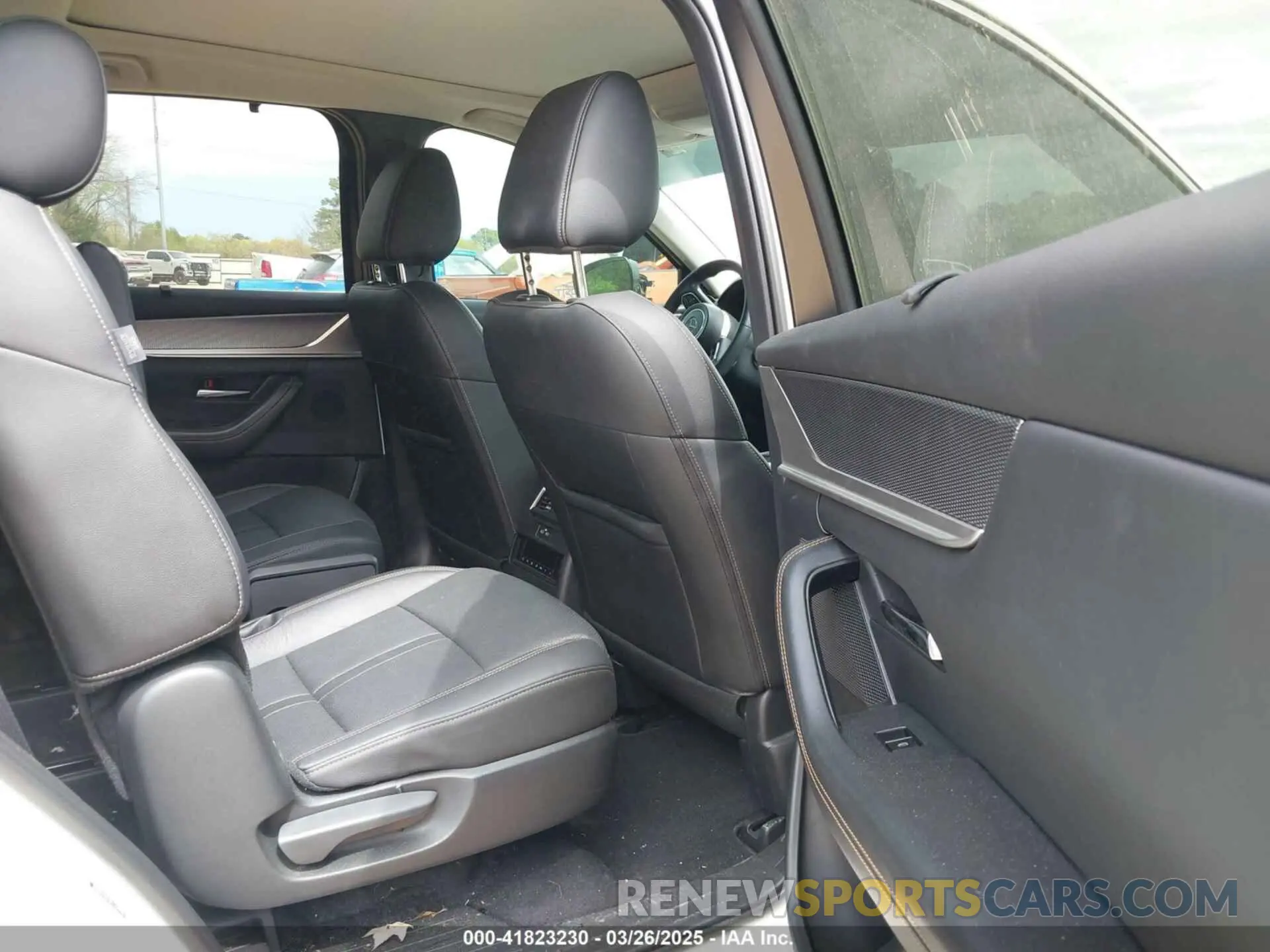 8 fotografías del automóvil dañado JM3KK1HC5R1144990 MAZDA CX-90 2024