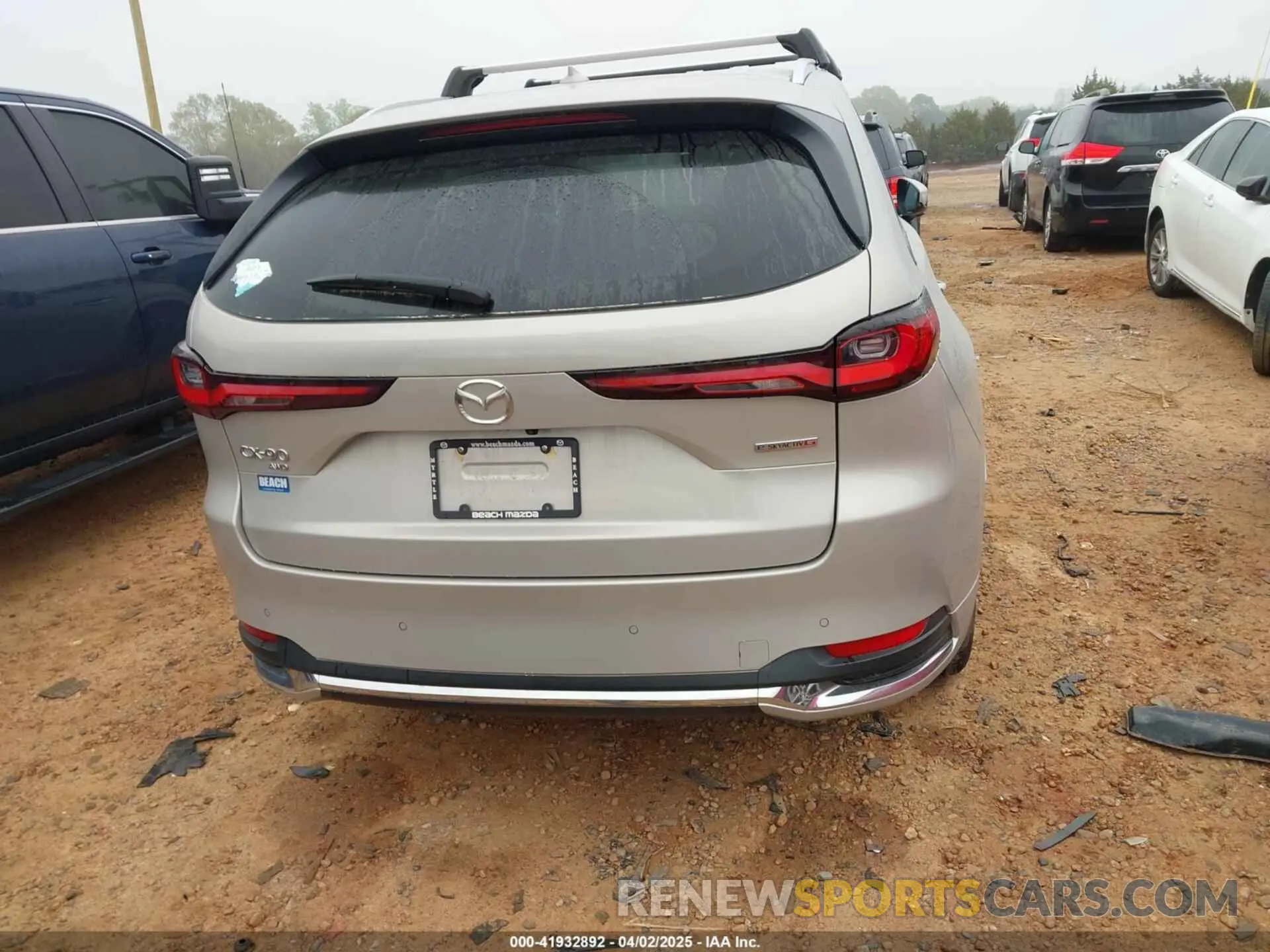 16 fotografías del automóvil dañado JM3KK1HC7R1161614 MAZDA CX-90 2024
