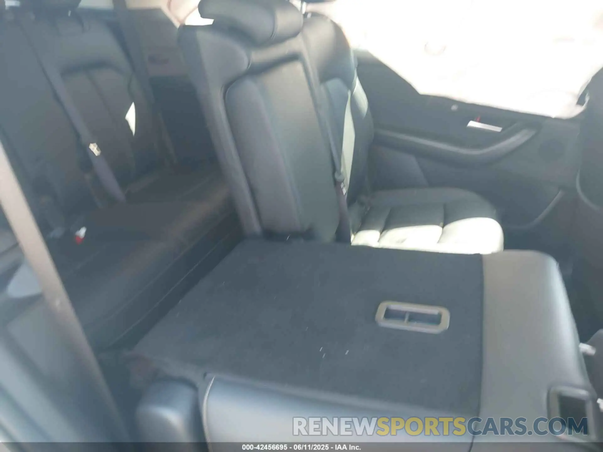 8 fotografías del automóvil dañado JM3KKAHD3R1152997 MAZDA CX-90 2024