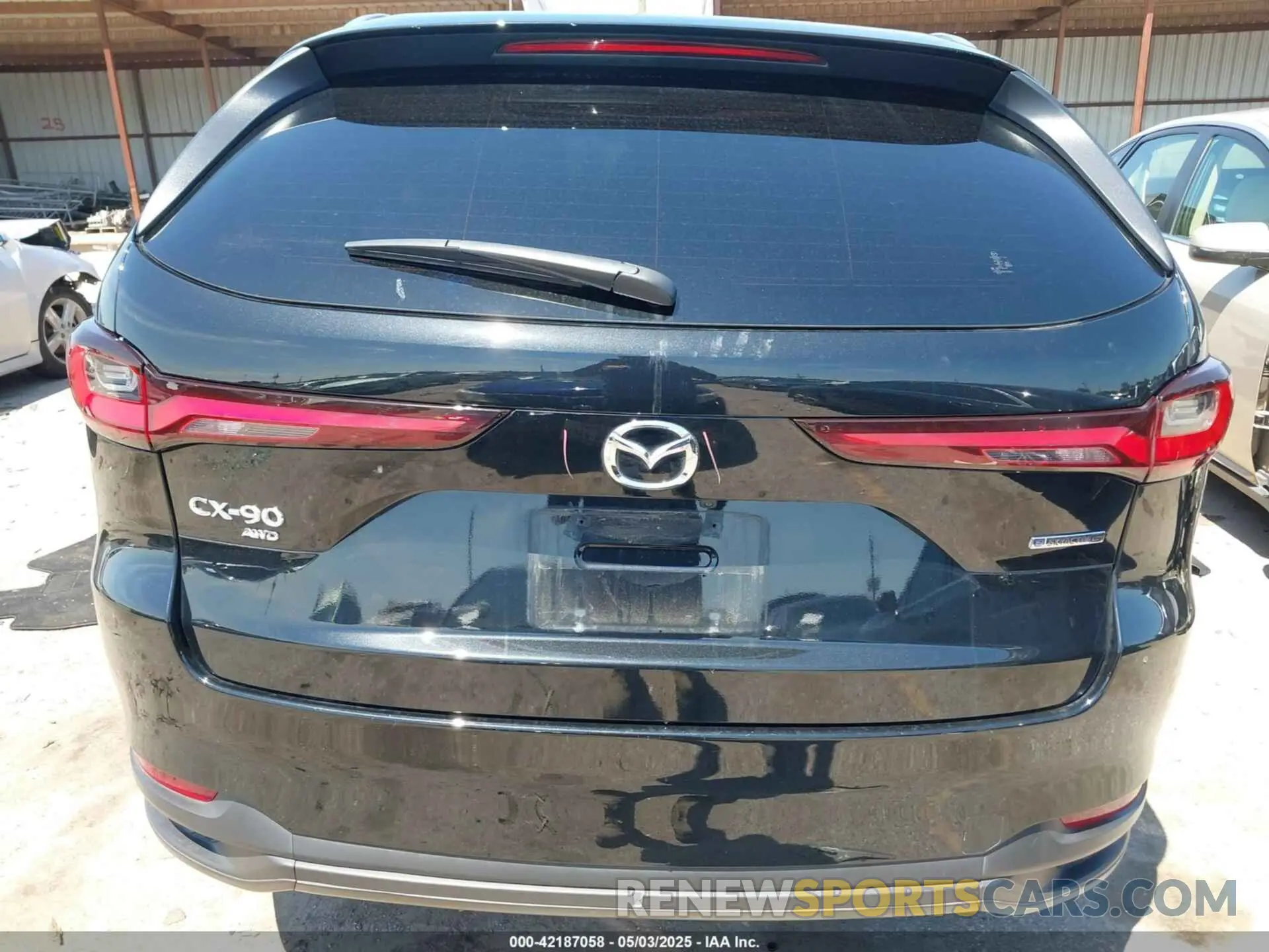 16 fotografías del automóvil dañado JM3KKBHD8R1170417 MAZDA CX-90 2024