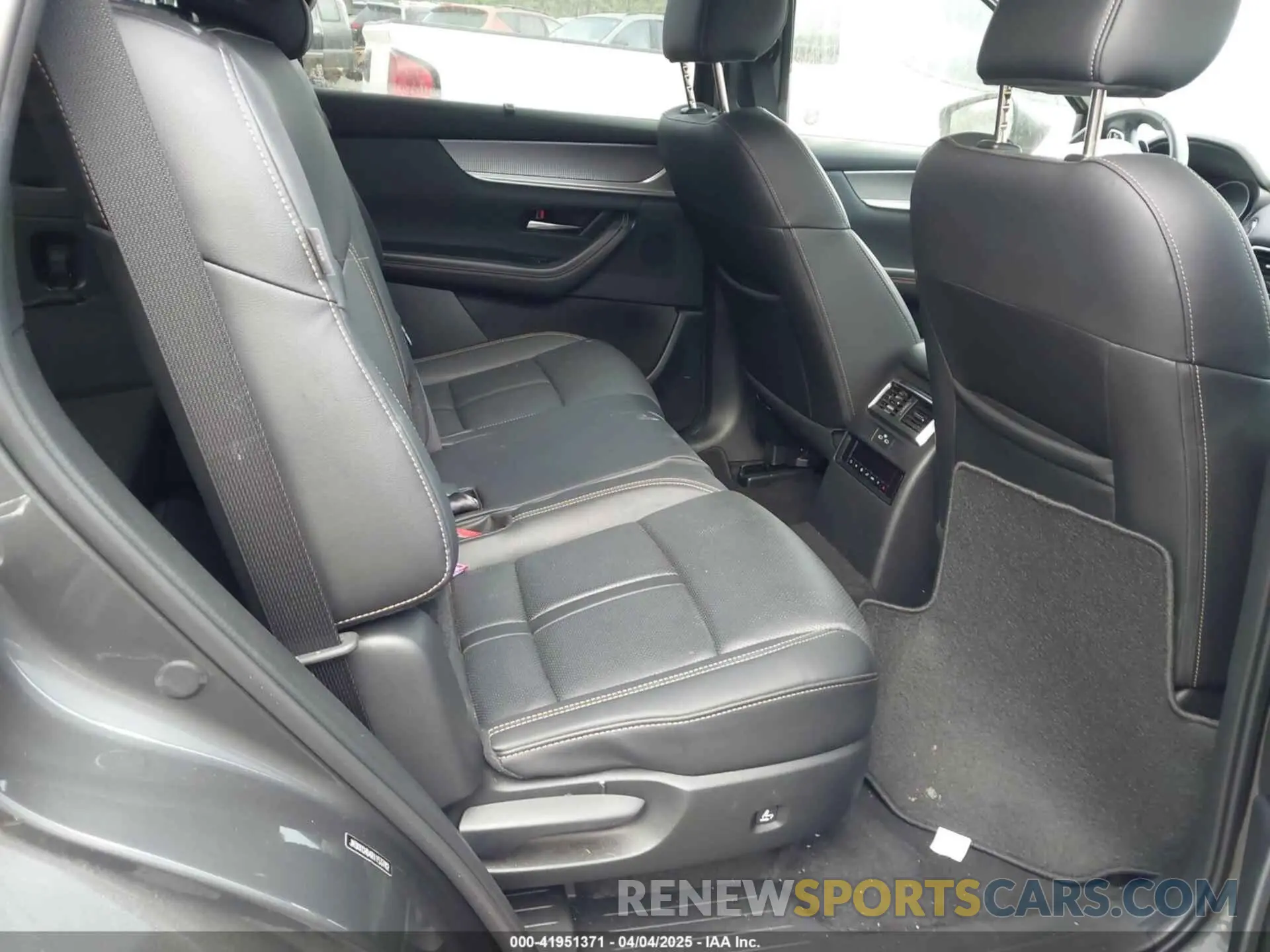8 fotografías del automóvil dañado JM3KKCHD4R1153782 MAZDA CX-90 2024