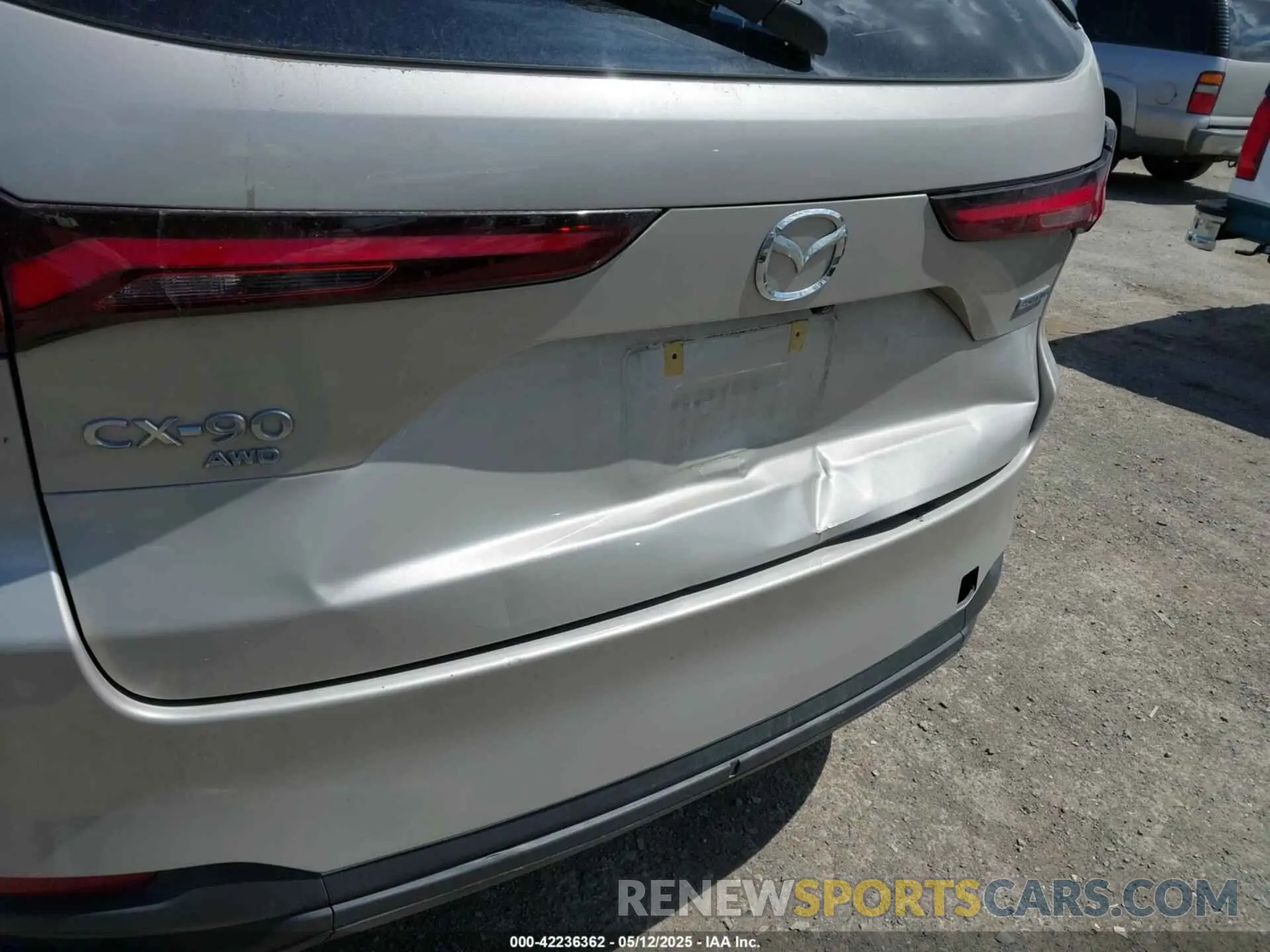 6 fotografías del automóvil dañado JM3KKCHD7R1117570 MAZDA CX-90 2024
