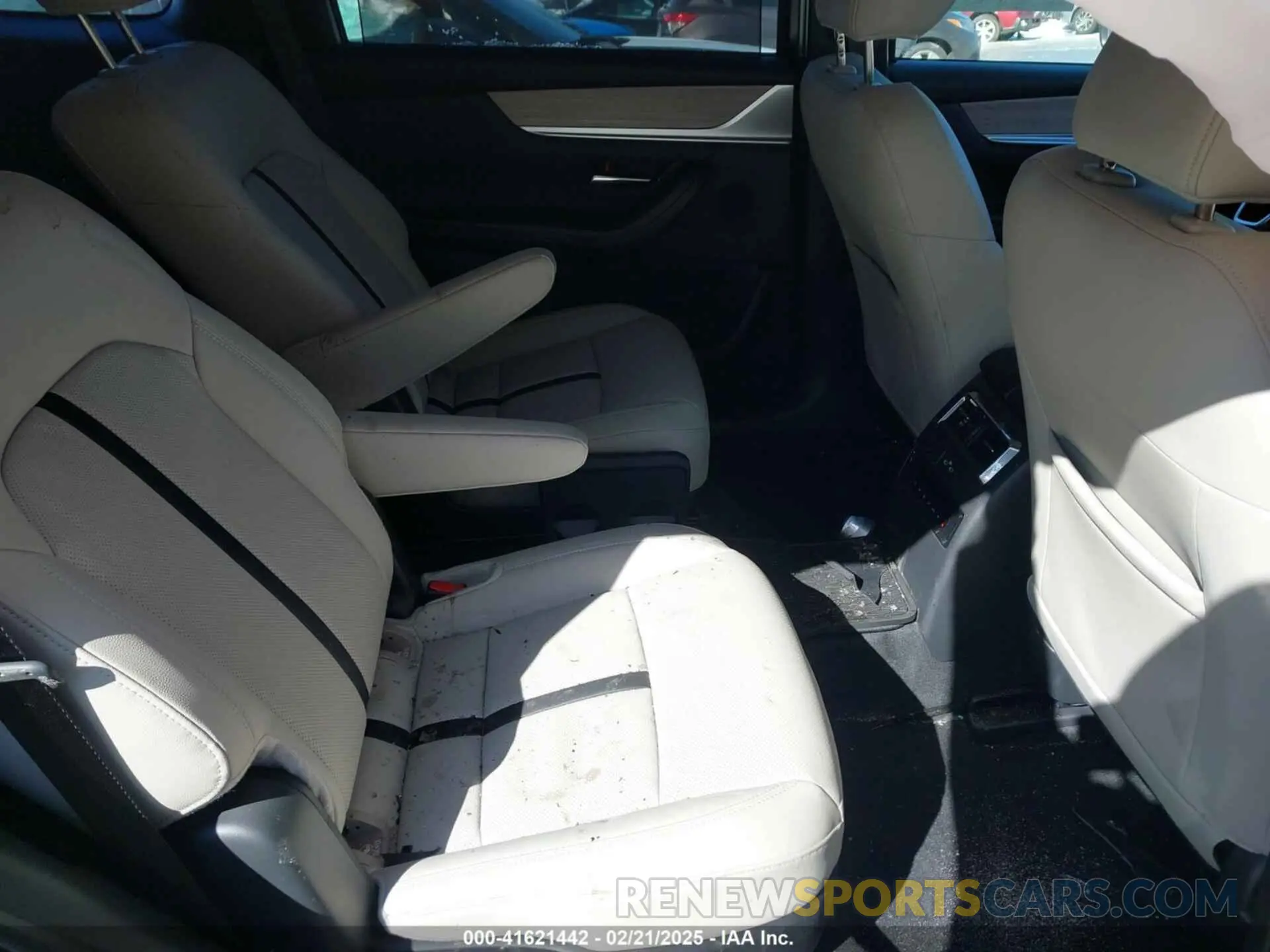 8 fotografías del automóvil dañado JM3KKCHD7R1166459 MAZDA CX-90 2024