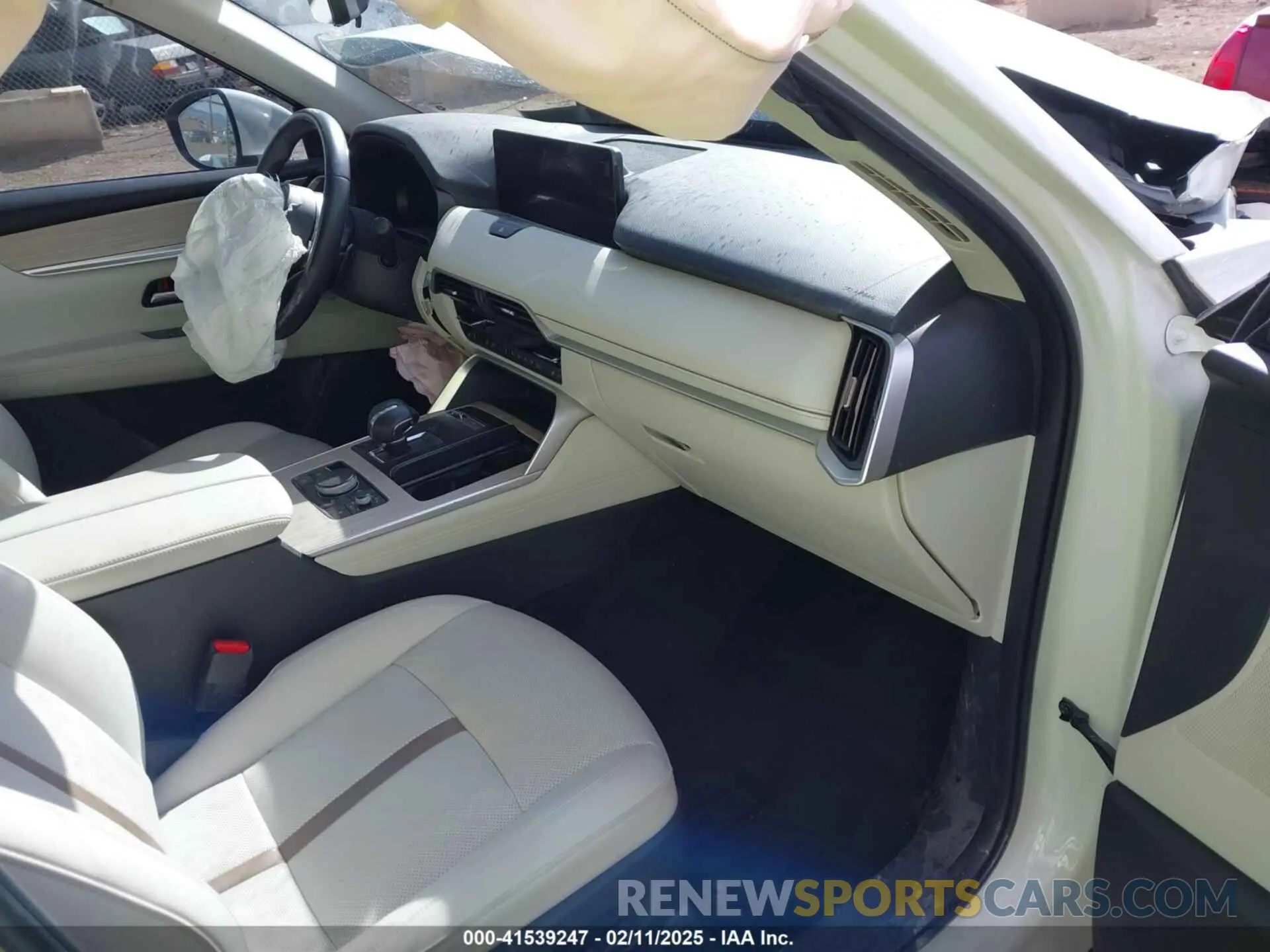 5 fotografías del automóvil dañado JM3KKDHC2R1122995 MAZDA CX-90 2024