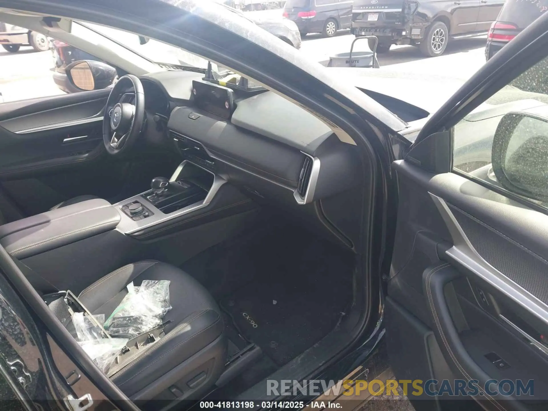 5 fotografías del automóvil dañado JM3KKDHD4R1141475 MAZDA CX-90 2024