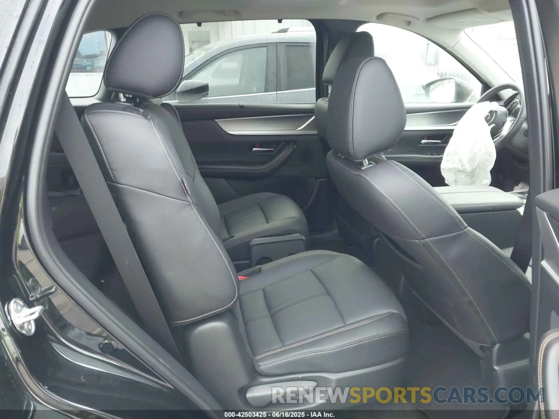 8 fotografías del automóvil dañado JM3KKBHD7S1208001 MAZDA CX-90 2025