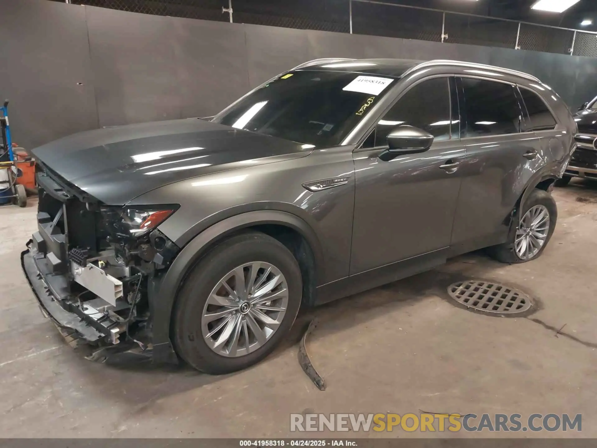 2 fotografías del automóvil dañado JM3KKBHAXR1161160 MAZDA CX-90 PHEV 2024
