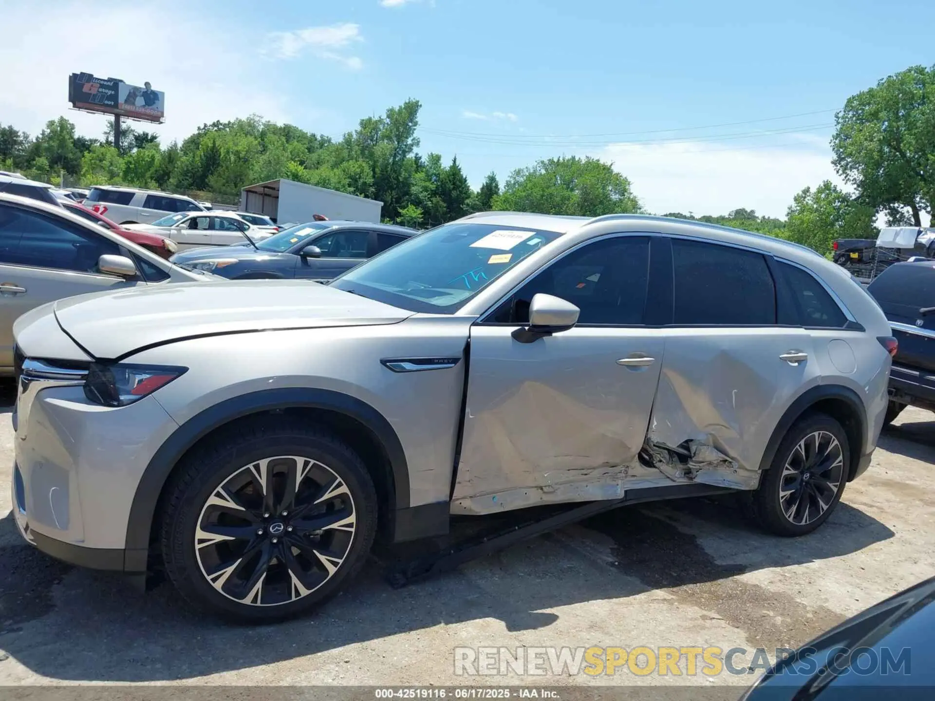 14 fotografías del automóvil dañado JM3KKDHAXR1102735 MAZDA CX-90 PHEV 2024