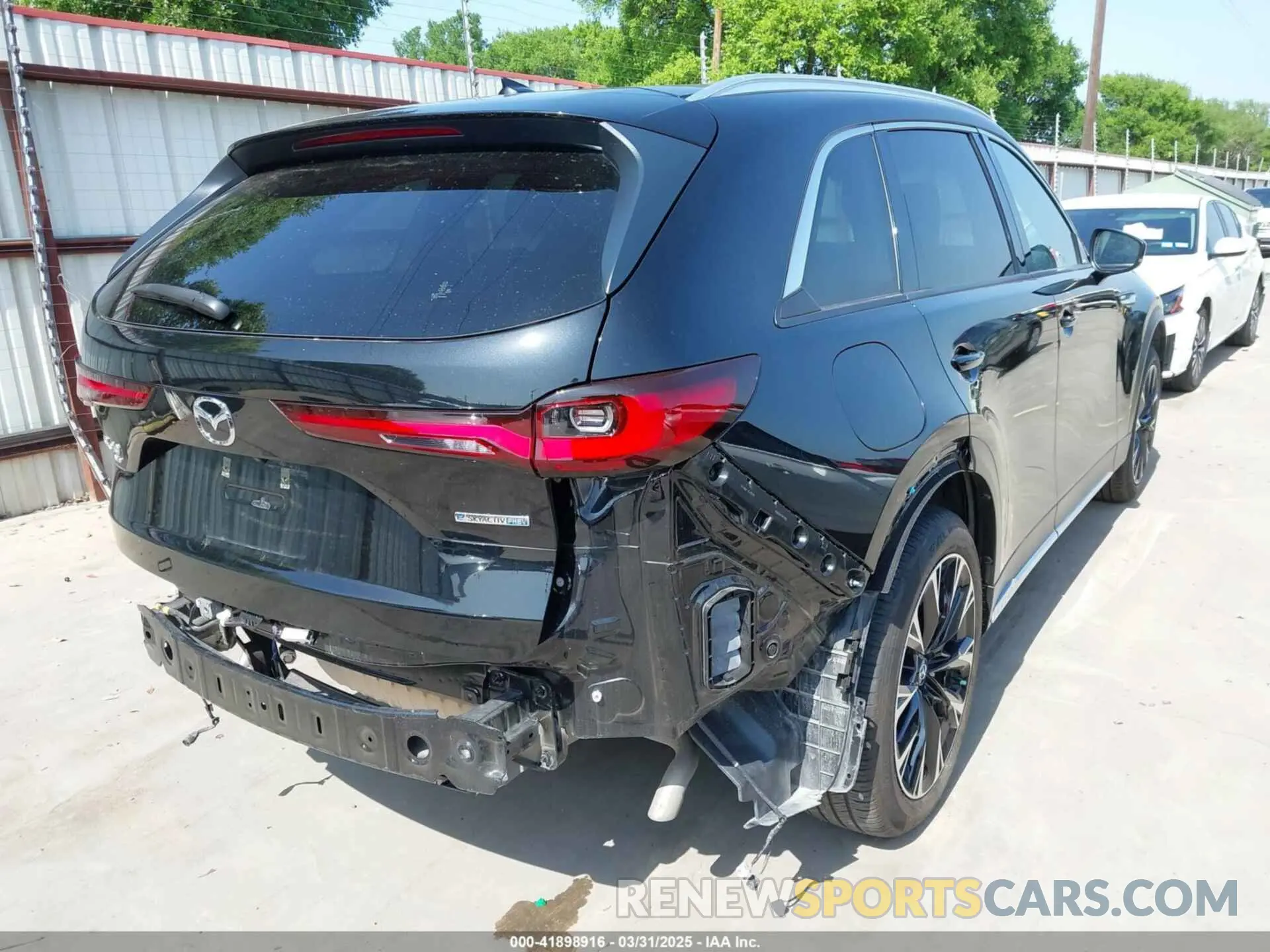 4 fotografías del automóvil dañado JM3KKEHA5R1155705 MAZDA CX-90 PHEV 2024