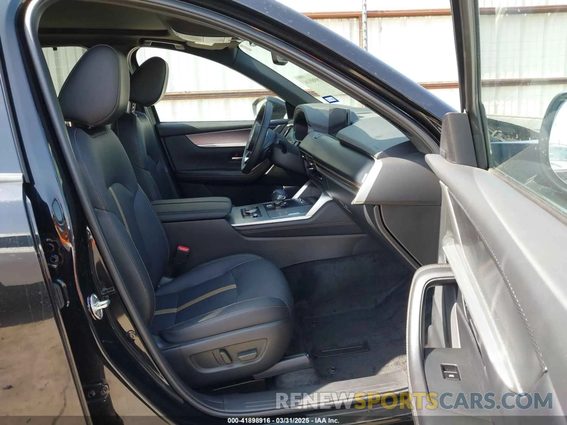 5 fotografías del automóvil dañado JM3KKEHA5R1155705 MAZDA CX-90 PHEV 2024