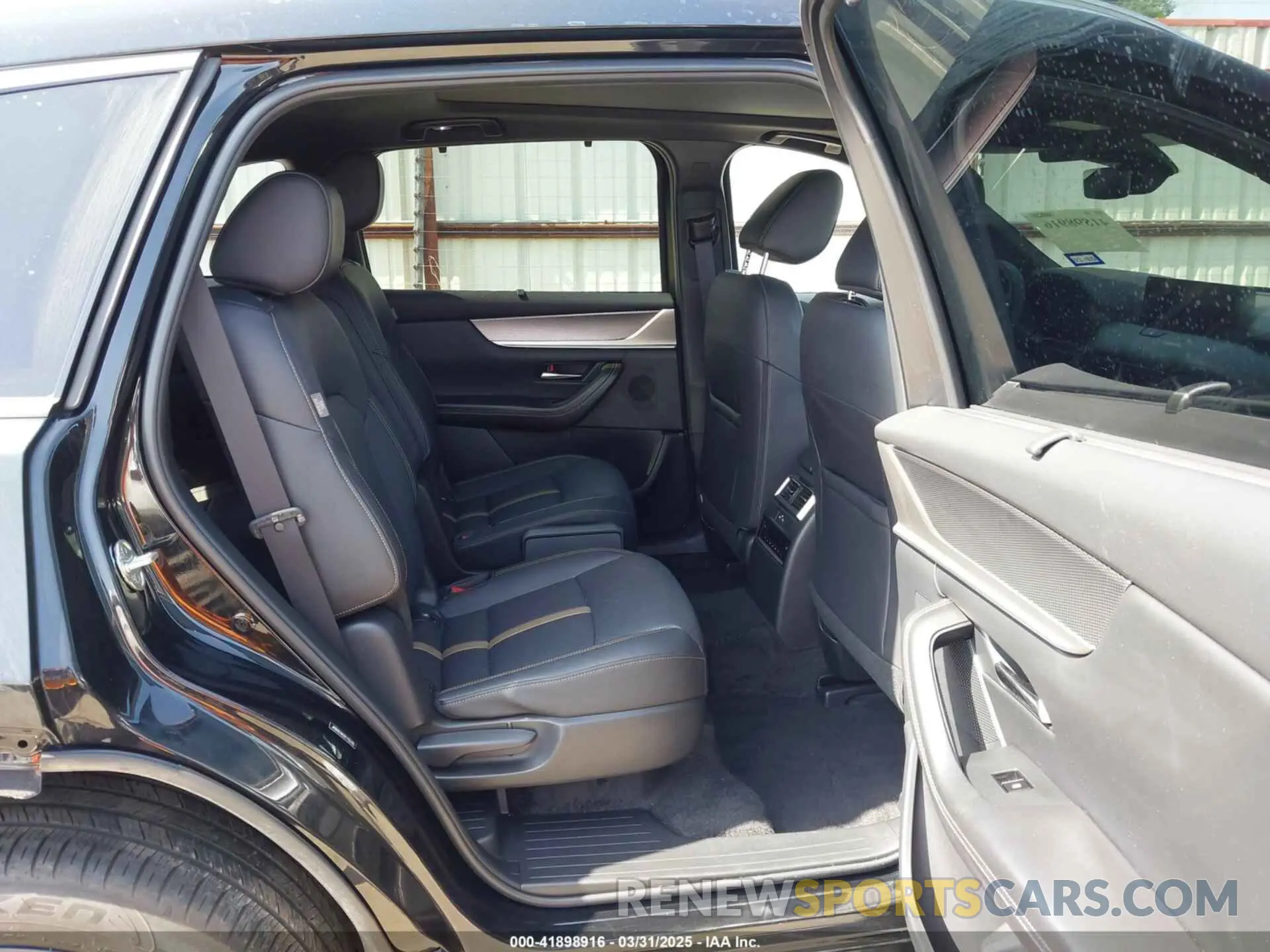 8 fotografías del automóvil dañado JM3KKEHA5R1155705 MAZDA CX-90 PHEV 2024