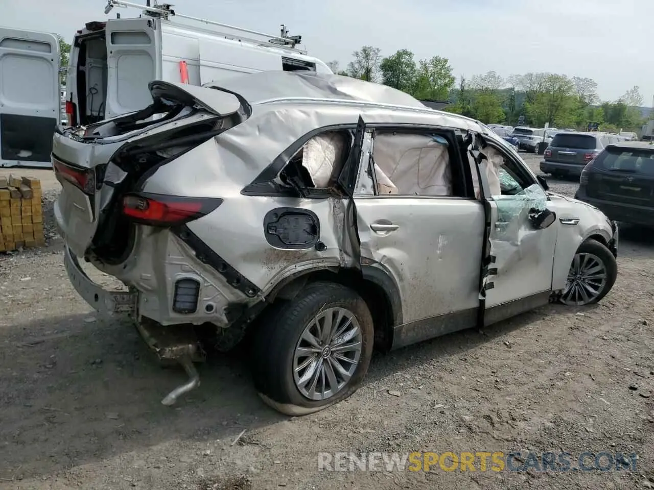 3 fotografías del automóvil dañado JM3KKBHA3R1150954 MAZDA CX-90 PREF 2024