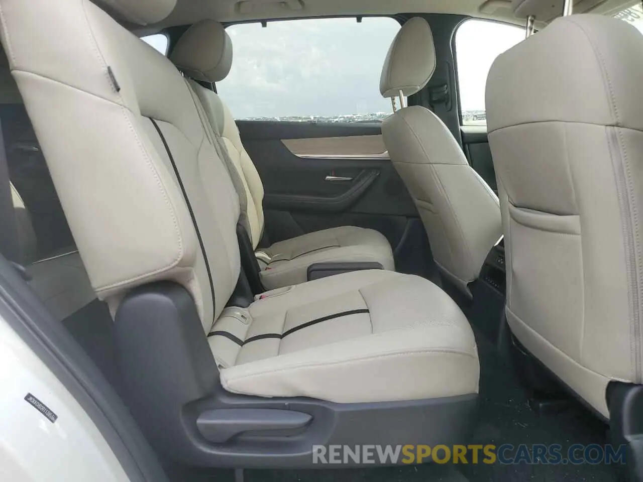 11 fotografías del automóvil dañado JM3KKCHD2R1138536 MAZDA CX-90 PREF 2024