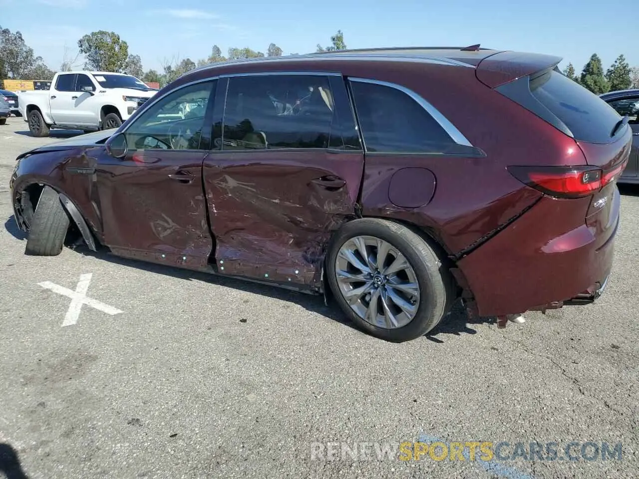 2 fotografías del automóvil dañado JM3KKDHD8R1113467 MAZDA CX-90 PREM 2024