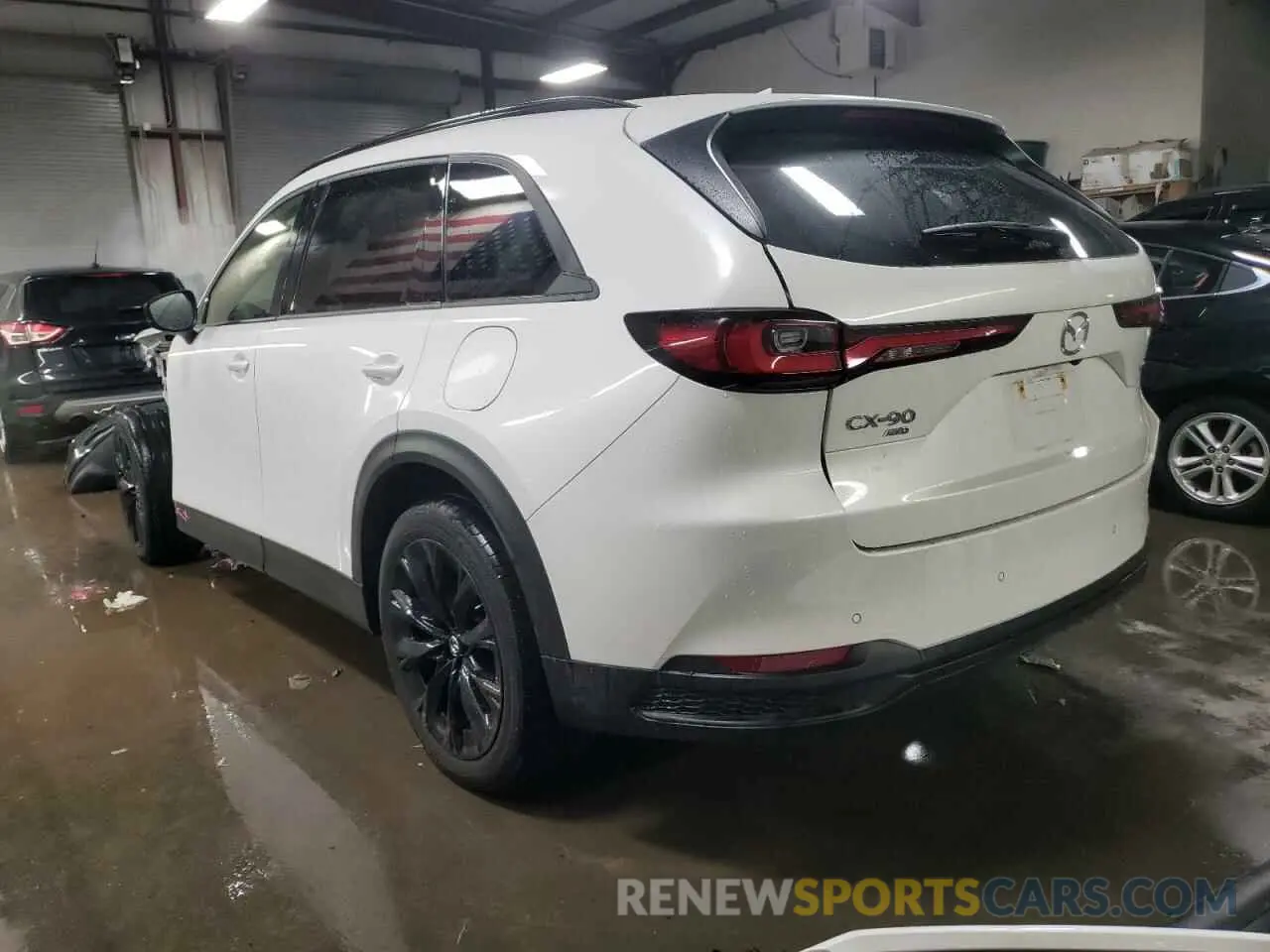 2 fotografías del automóvil dañado JM3KKCHD0S1197381 MAZDA CX-90 PREM 2025