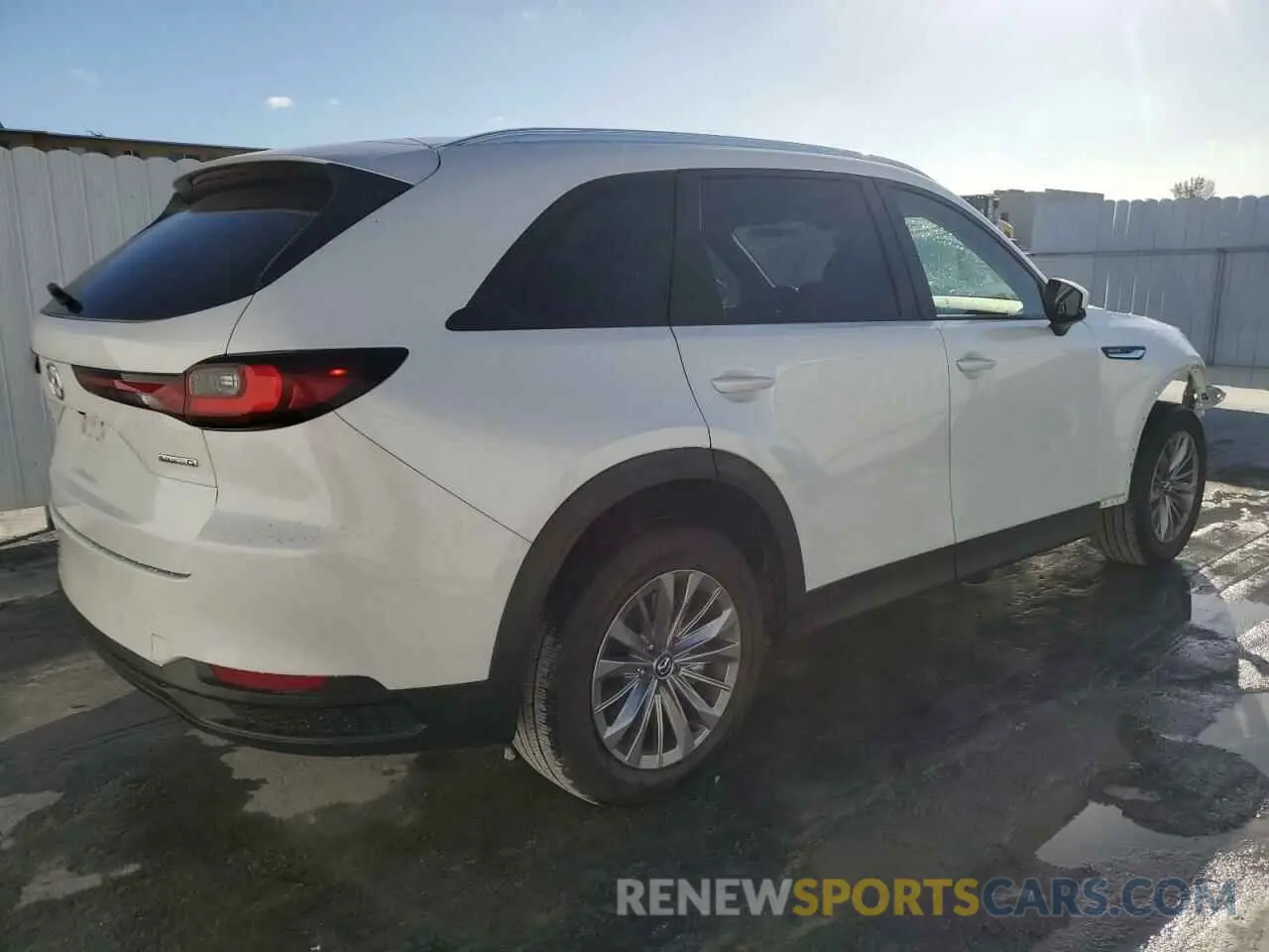 3 fotografías del automóvil dañado JM3KKAHD9S1193298 MAZDA CX-90 SELE 2025