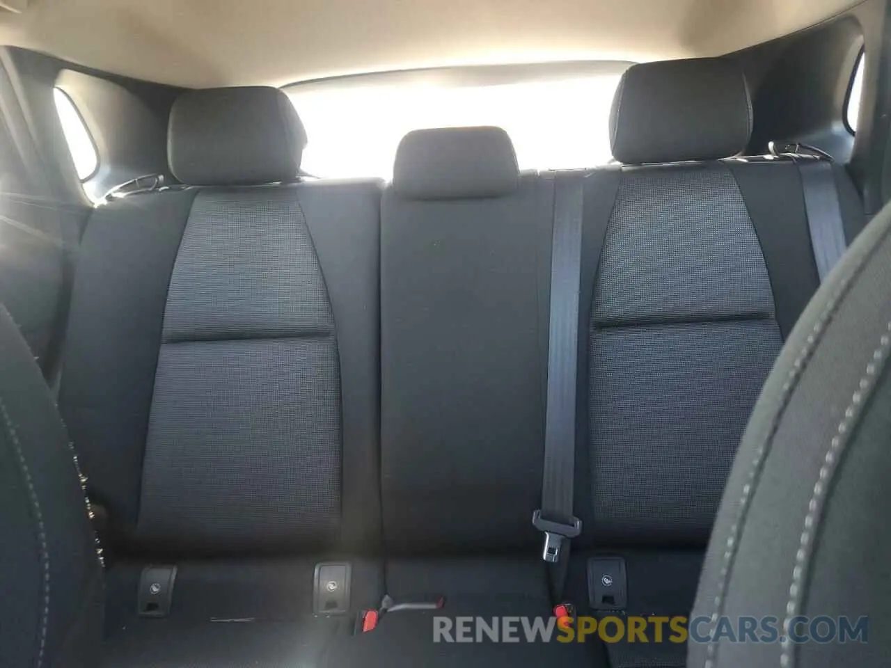 10 fotografías del automóvil dañado 3MVDMABL6LM114085 MAZDA CX30 2020