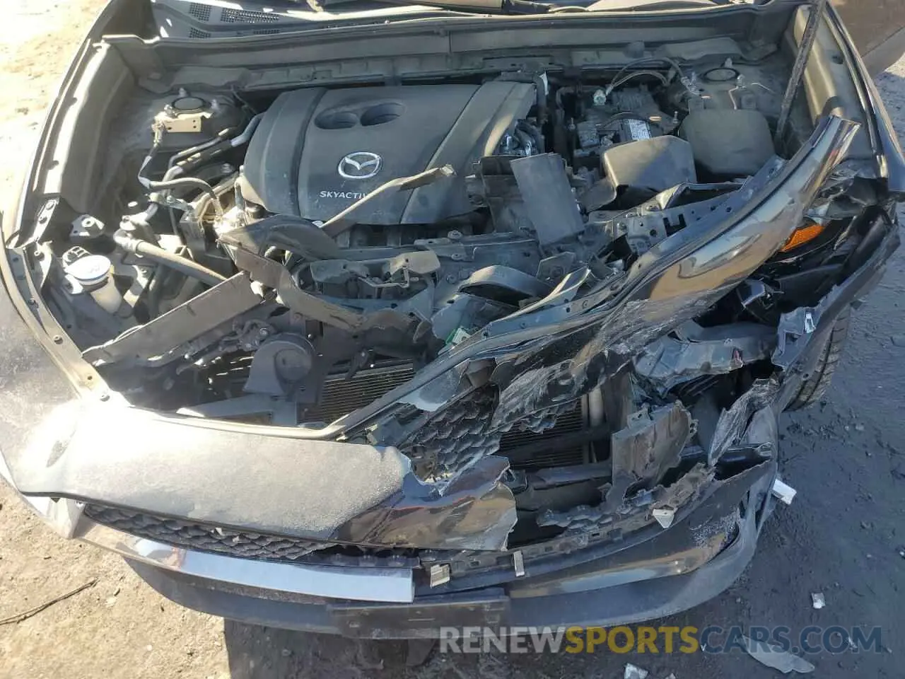 12 fotografías del automóvil dañado 3MVDMABL6LM114085 MAZDA CX30 2020