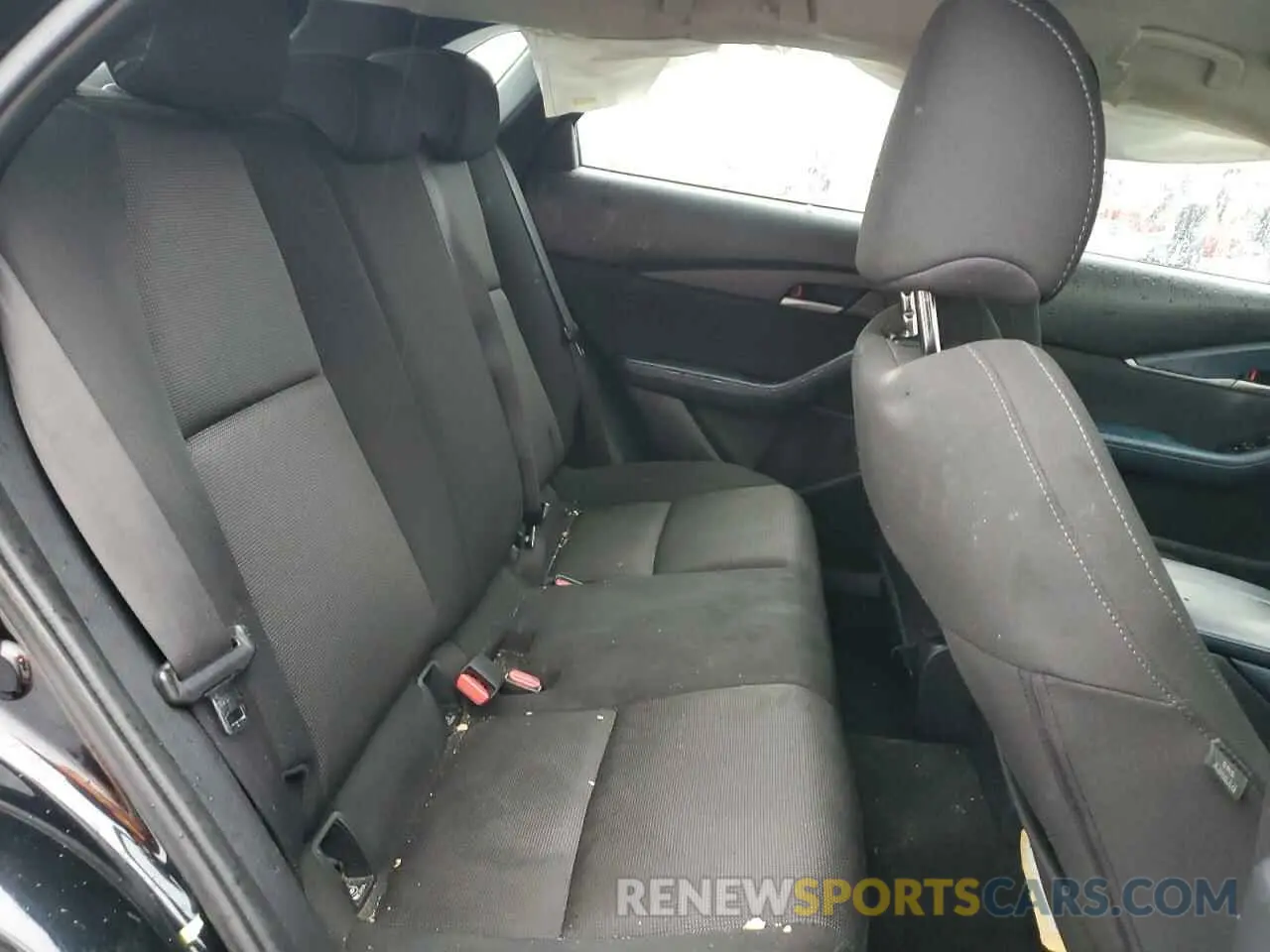 11 fotografías del automóvil dañado 3MVDMABL9LM125324 MAZDA CX30 2020