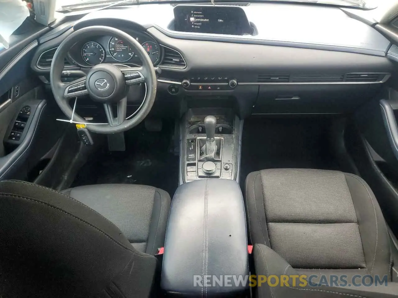 8 fotografías del automóvil dañado 3MVDMABL9LM125324 MAZDA CX30 2020