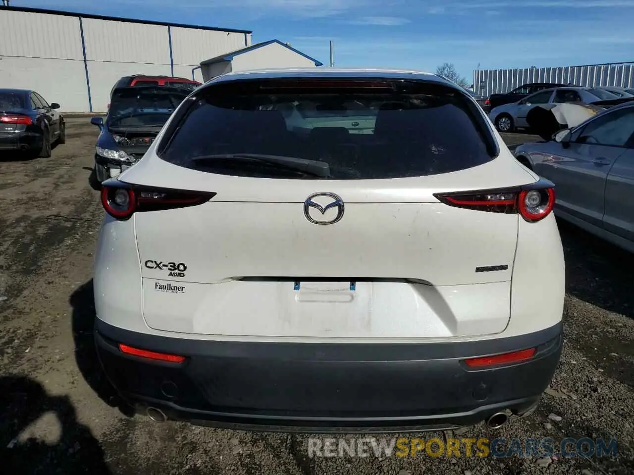 6 fotografías del automóvil dañado 3MVDMBCLXLM111534 MAZDA CX30 2020