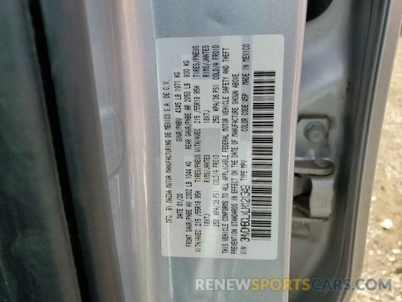 13 fotografías del automóvil dañado 3MVDMBCLXLM121349 MAZDA CX30 2020