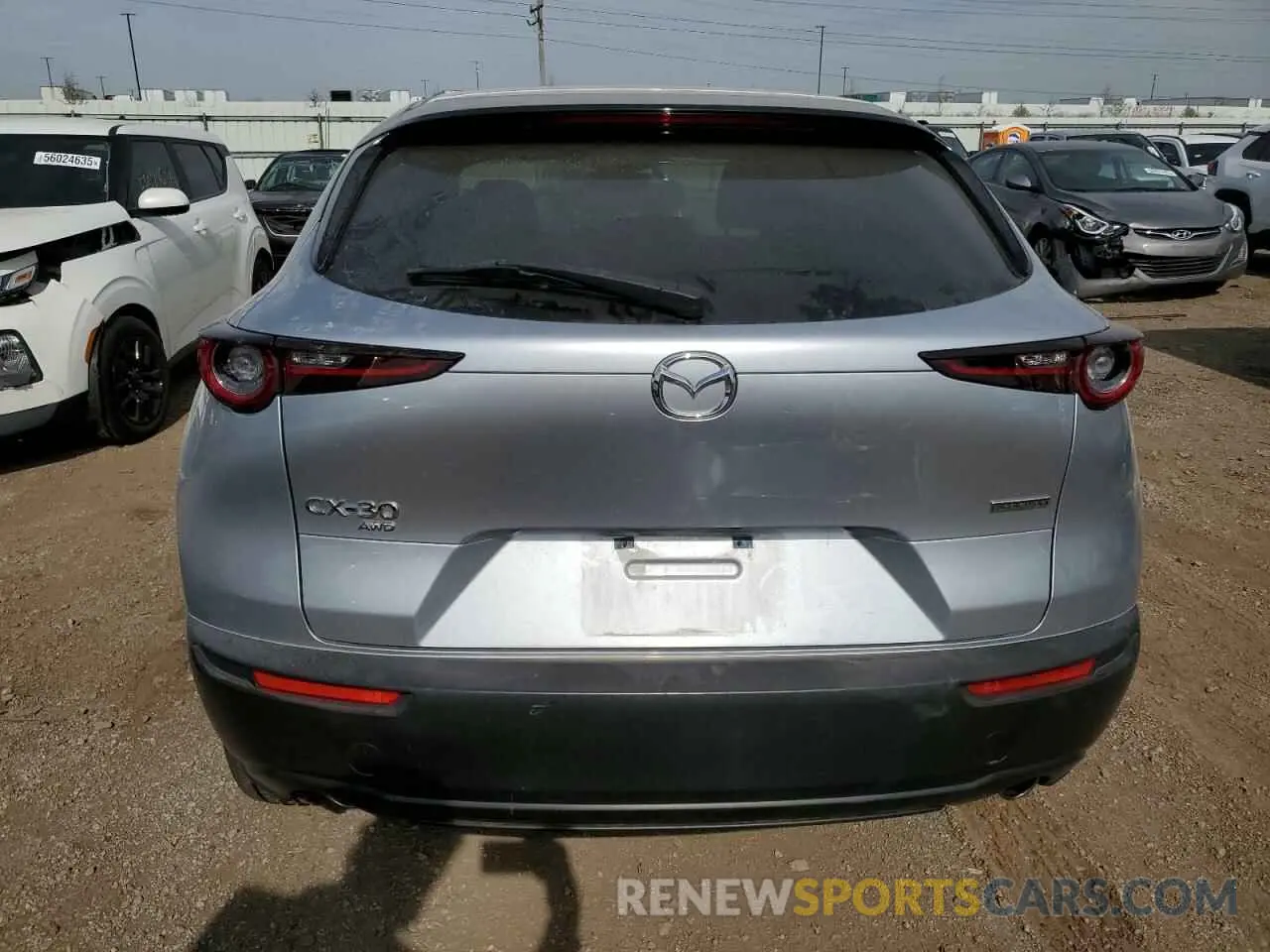 6 fotografías del automóvil dañado 3MVDMBCLXLM121349 MAZDA CX30 2020
