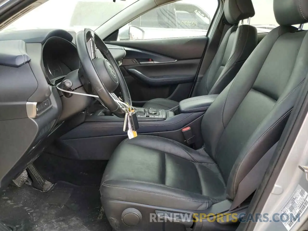 7 fotografías del automóvil dañado 3MVDMBCLXLM121349 MAZDA CX30 2020
