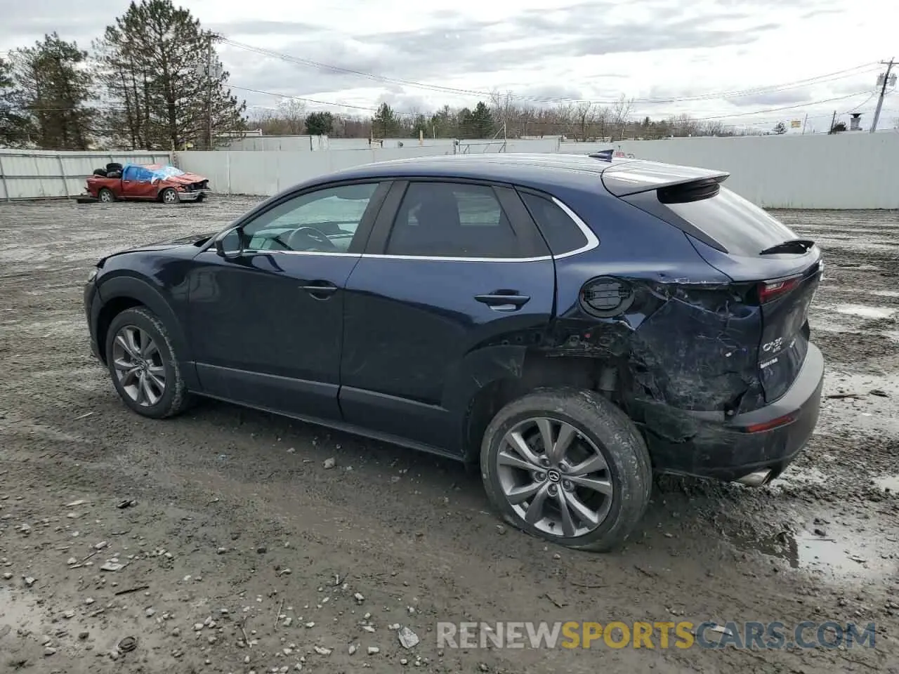 2 fotografías del automóvil dañado 3MVDMBDL2LM107878 MAZDA CX30 2020