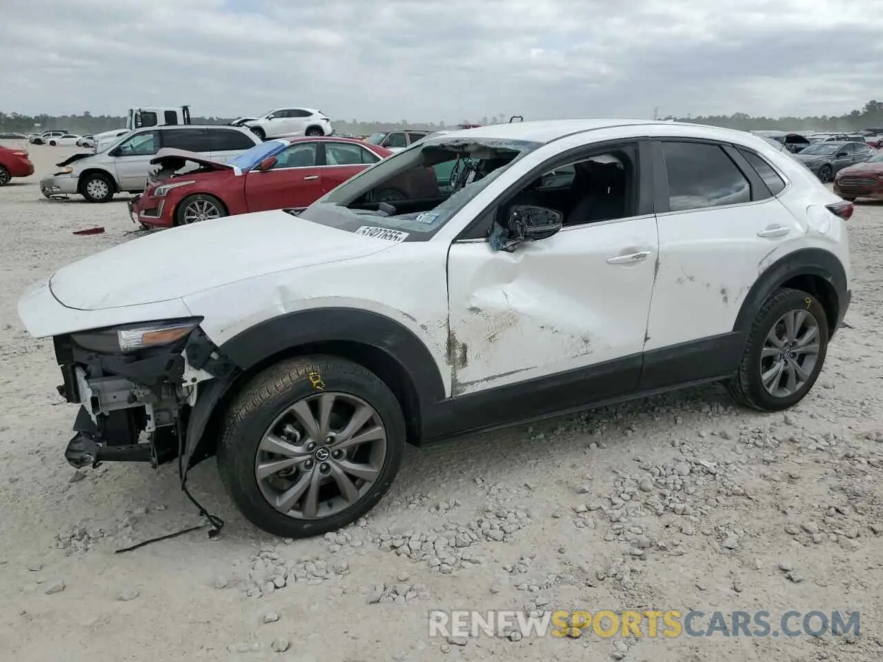 1 fotografías del automóvil dañado 3MVDMBDL2LM114068 MAZDA CX30 2020