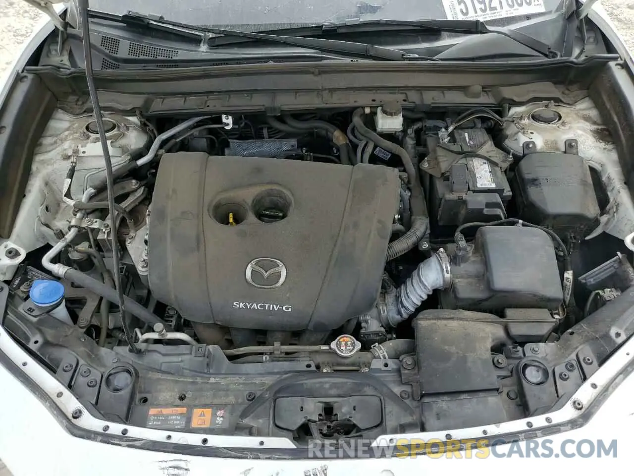 12 fotografías del automóvil dañado 3MVDMBDL2LM114068 MAZDA CX30 2020