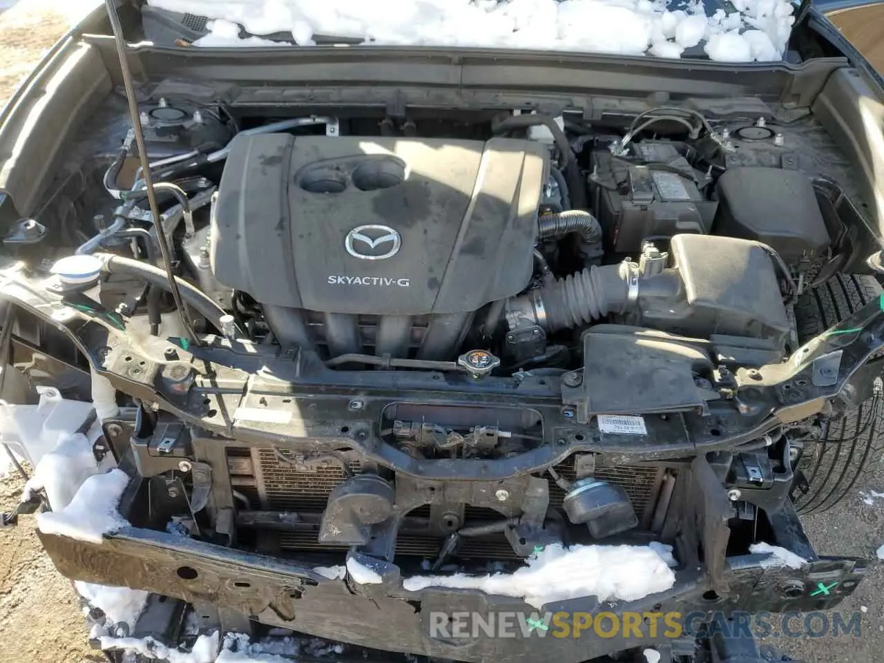 12 fotografías del automóvil dañado 3MVDMBDL3LM127038 MAZDA CX30 2020