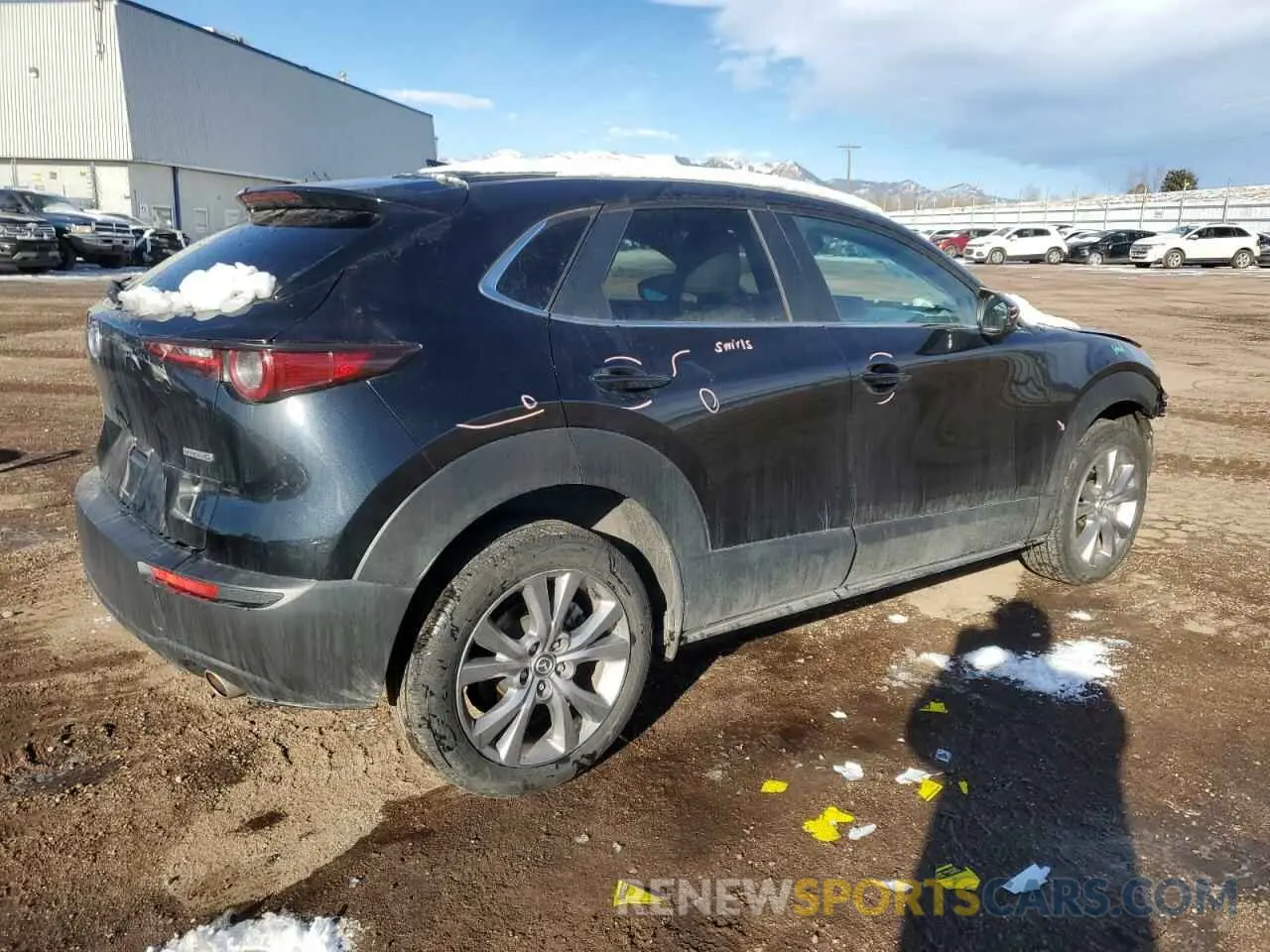 3 fotografías del automóvil dañado 3MVDMBDL3LM127038 MAZDA CX30 2020